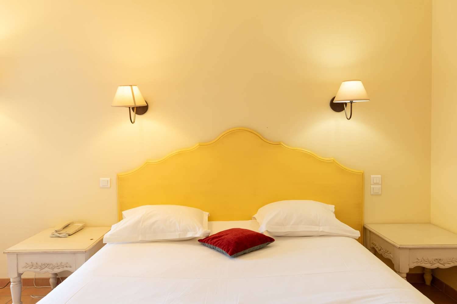 Golden Tulip Avignon Le Paradou