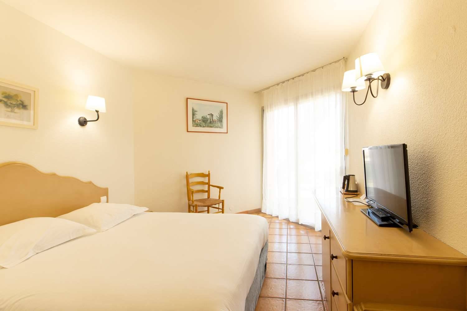 Golden Tulip Avignon Le Paradou