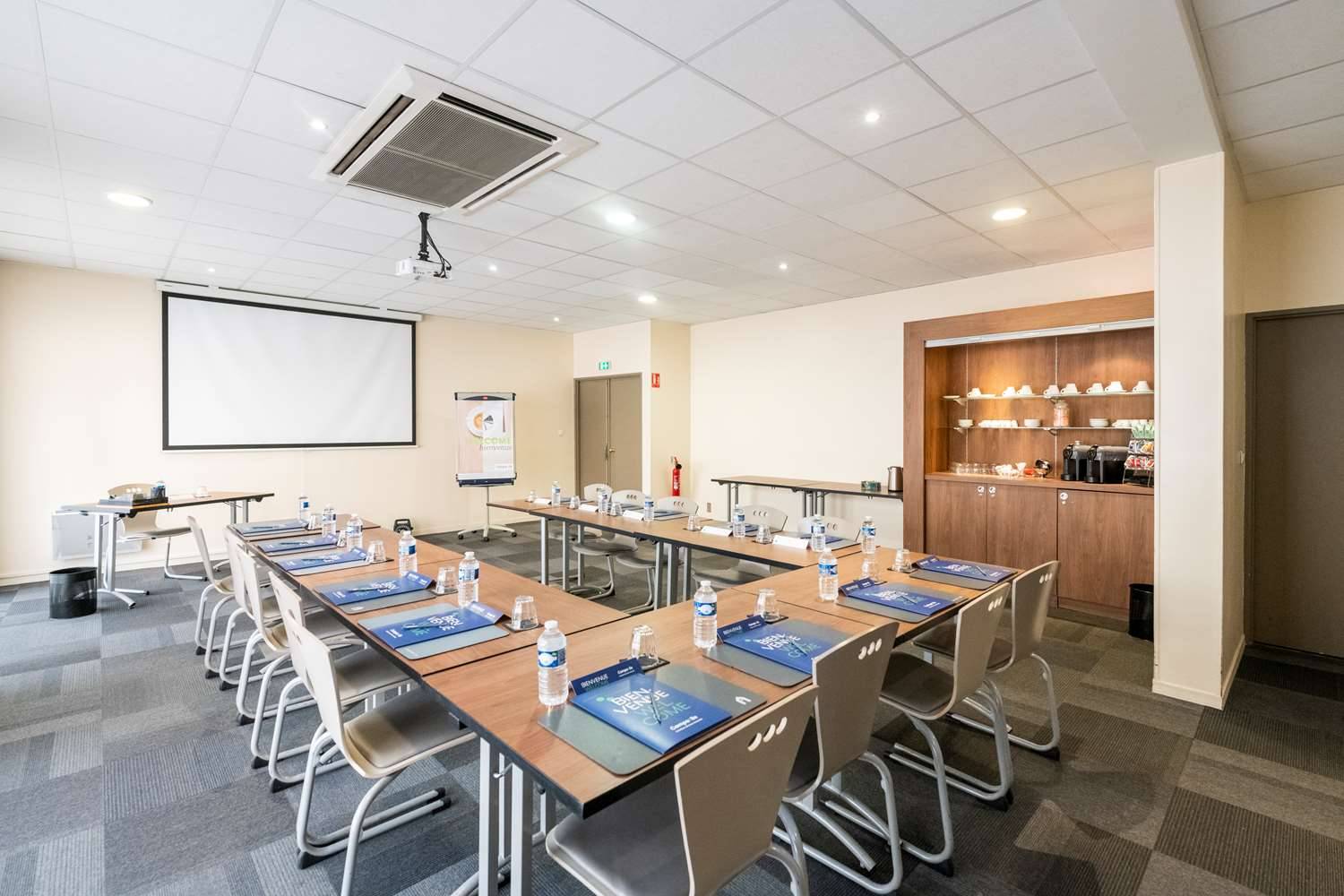 Campanile Reims Centre - Cathédrale