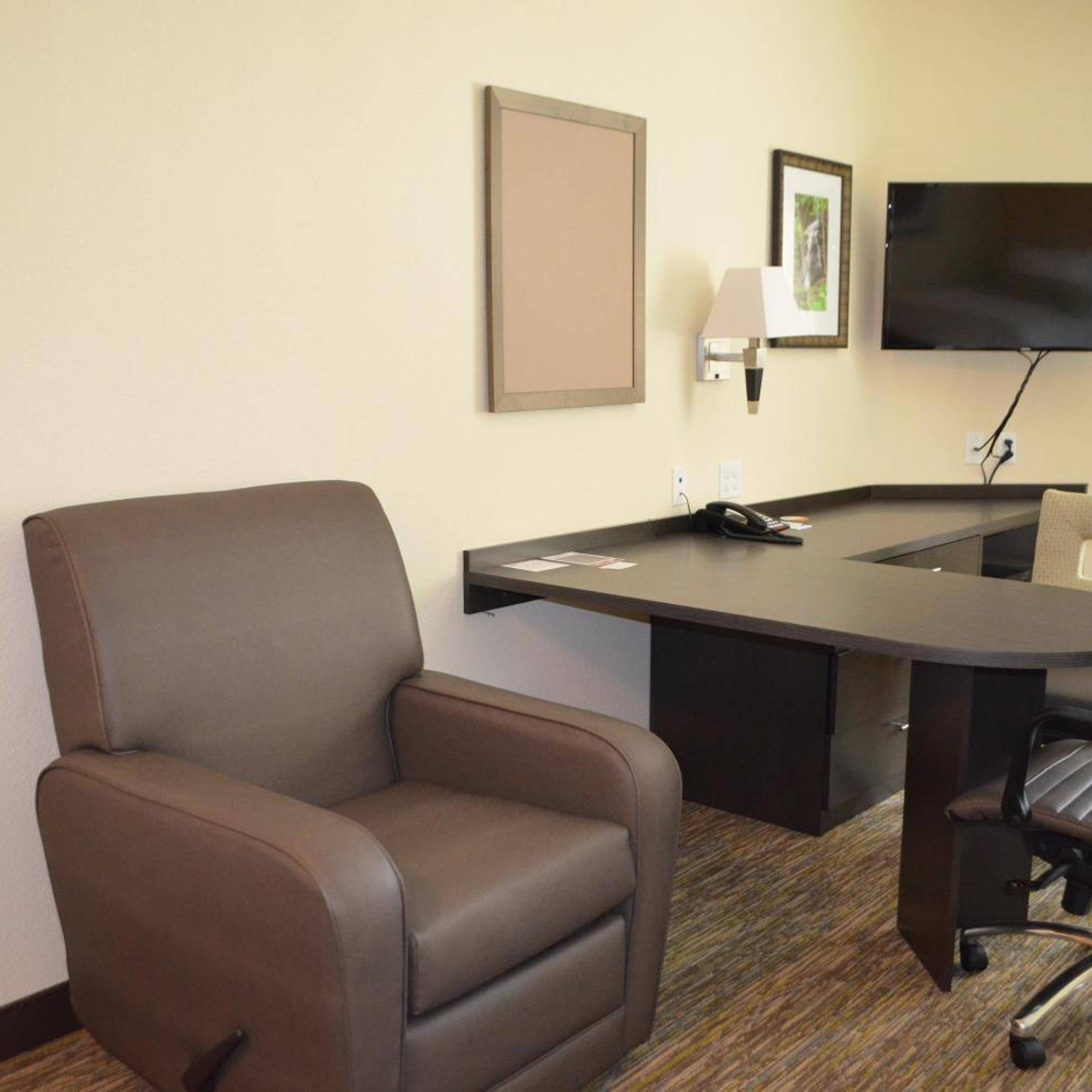 Candlewood Suites San Antonio Airport, an IHG Hotel