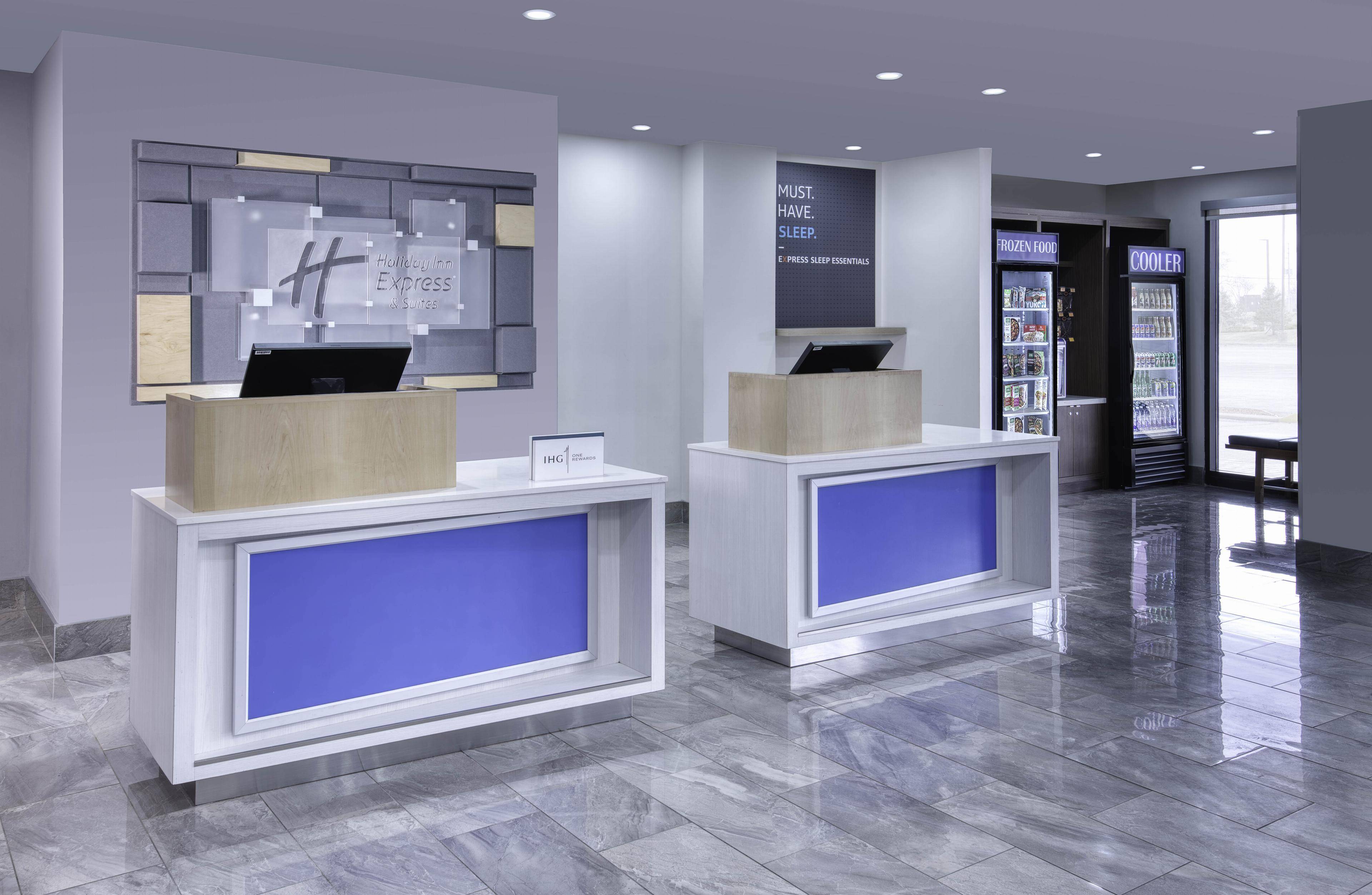 Holiday Inn Express & Suites Mississauga-Toronto Southwest, an IHG Hotel
