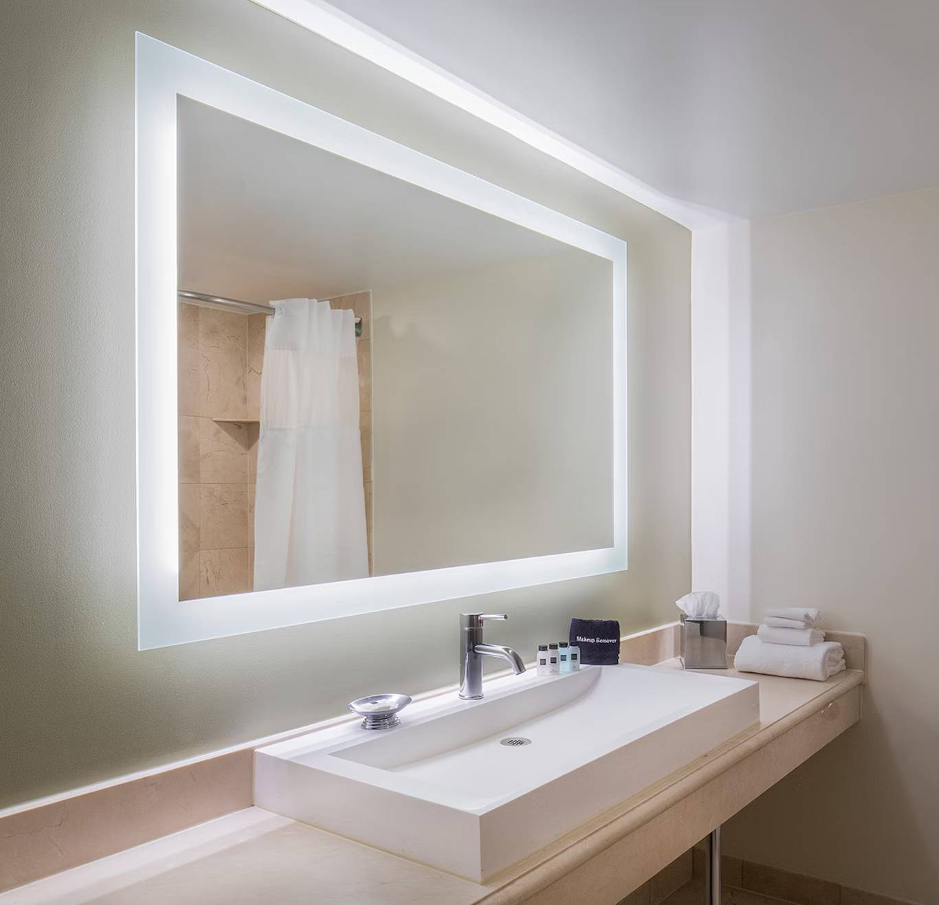 Pier 5 Hotel Baltimore