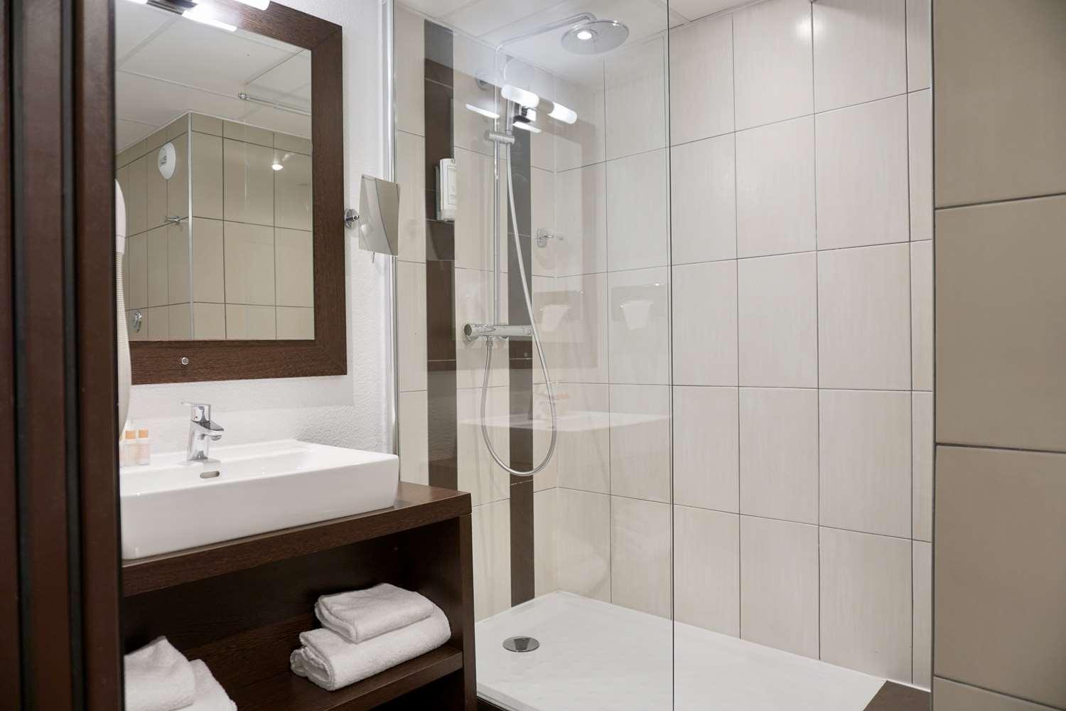 Golden Tulip Roissy Saint Witz