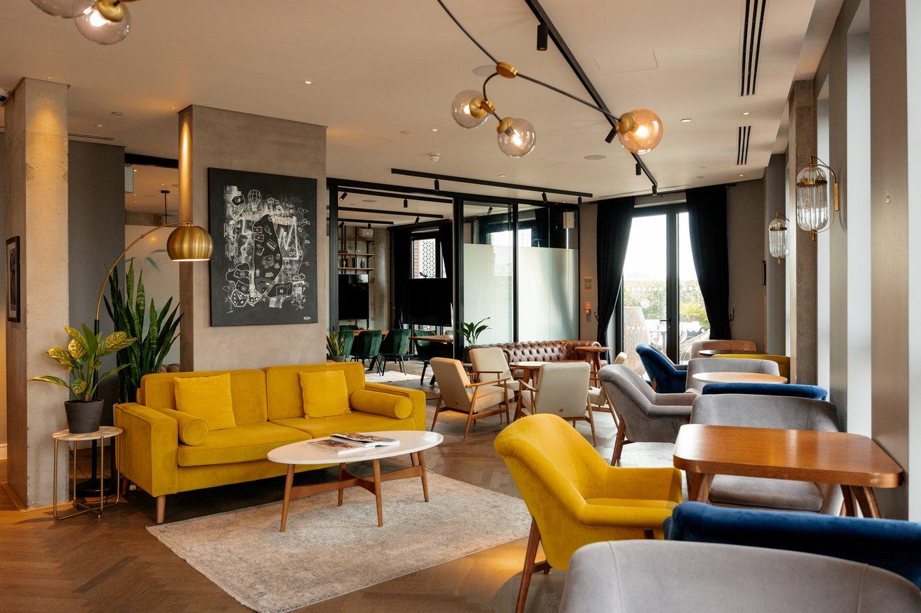 The Gate London City