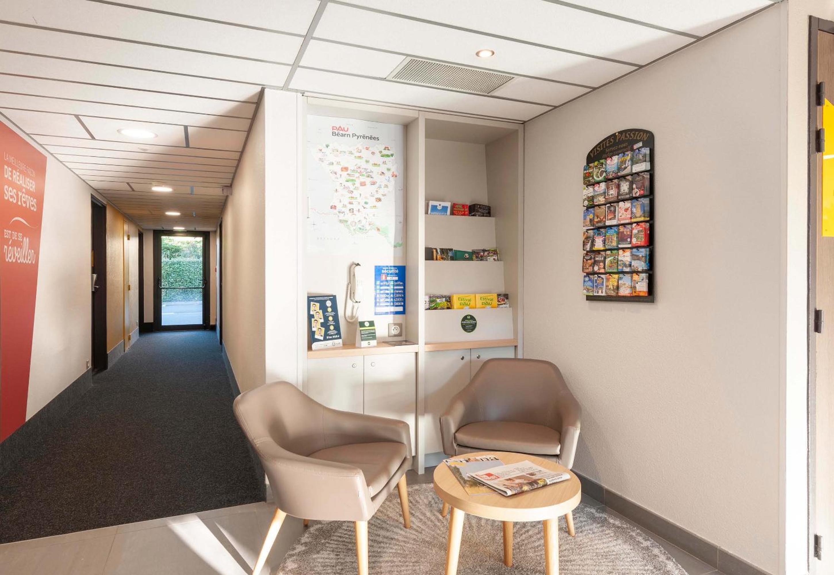 B&B HOTEL Pau Zénith