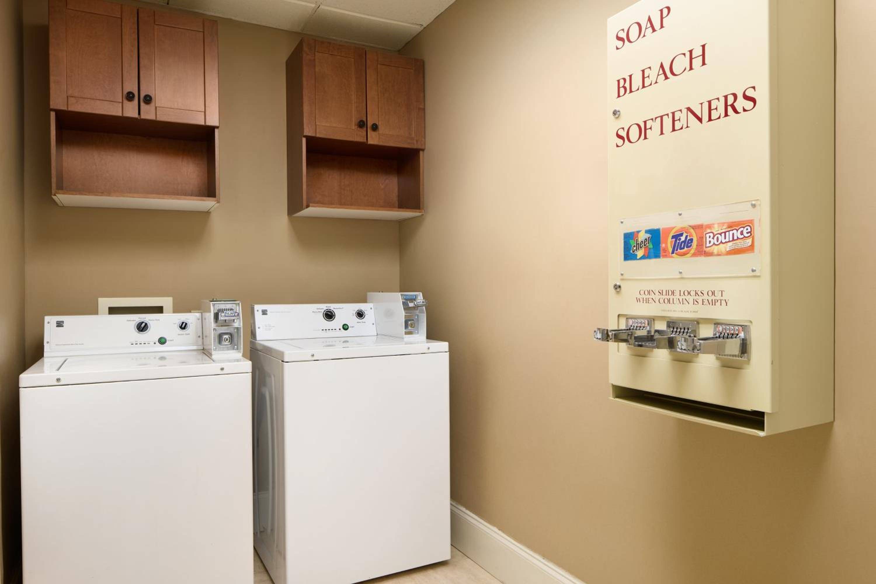 Holiday Inn Express Alpharetta - Windward parkway