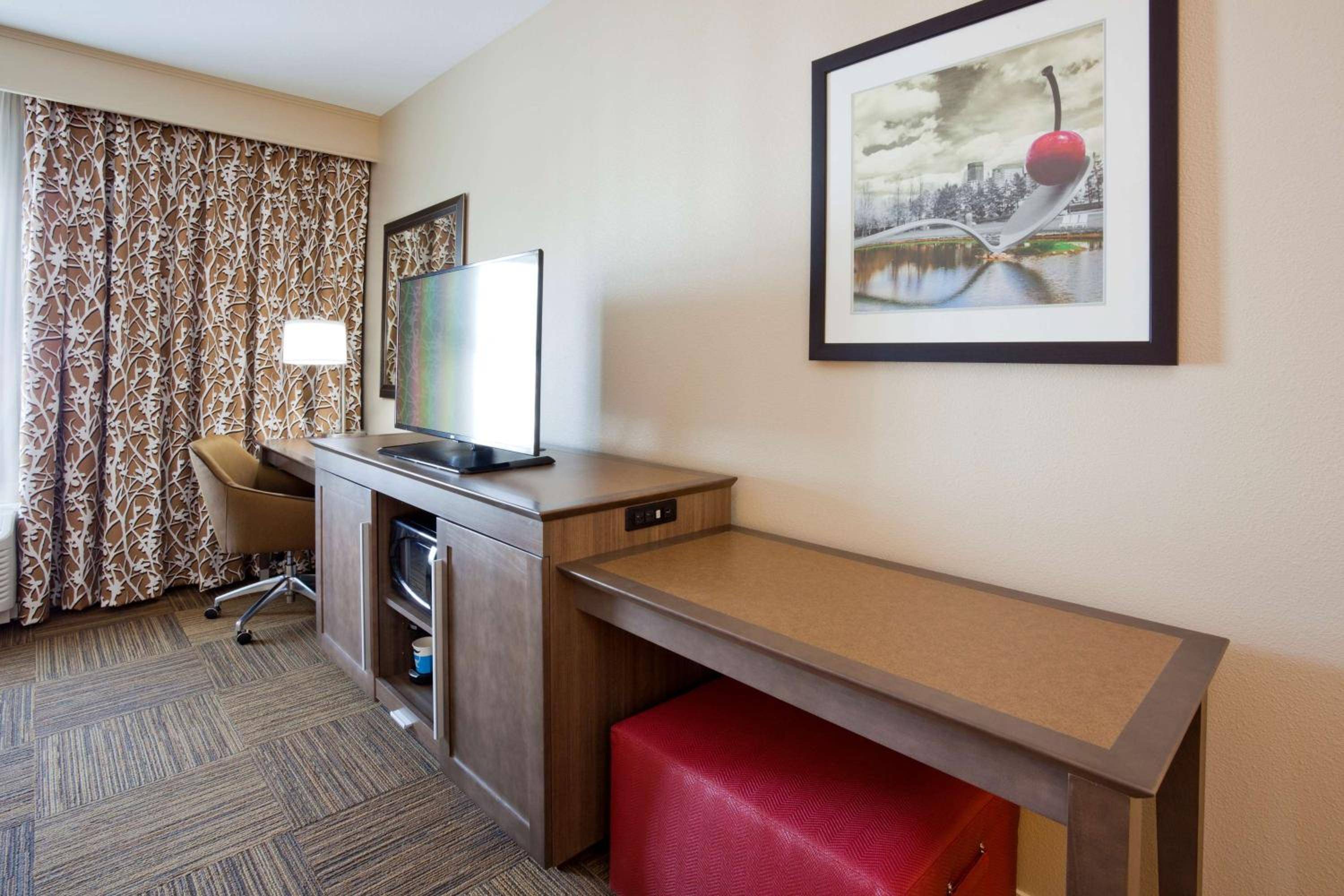 Hampton Inn Minneapolis Bloomington West