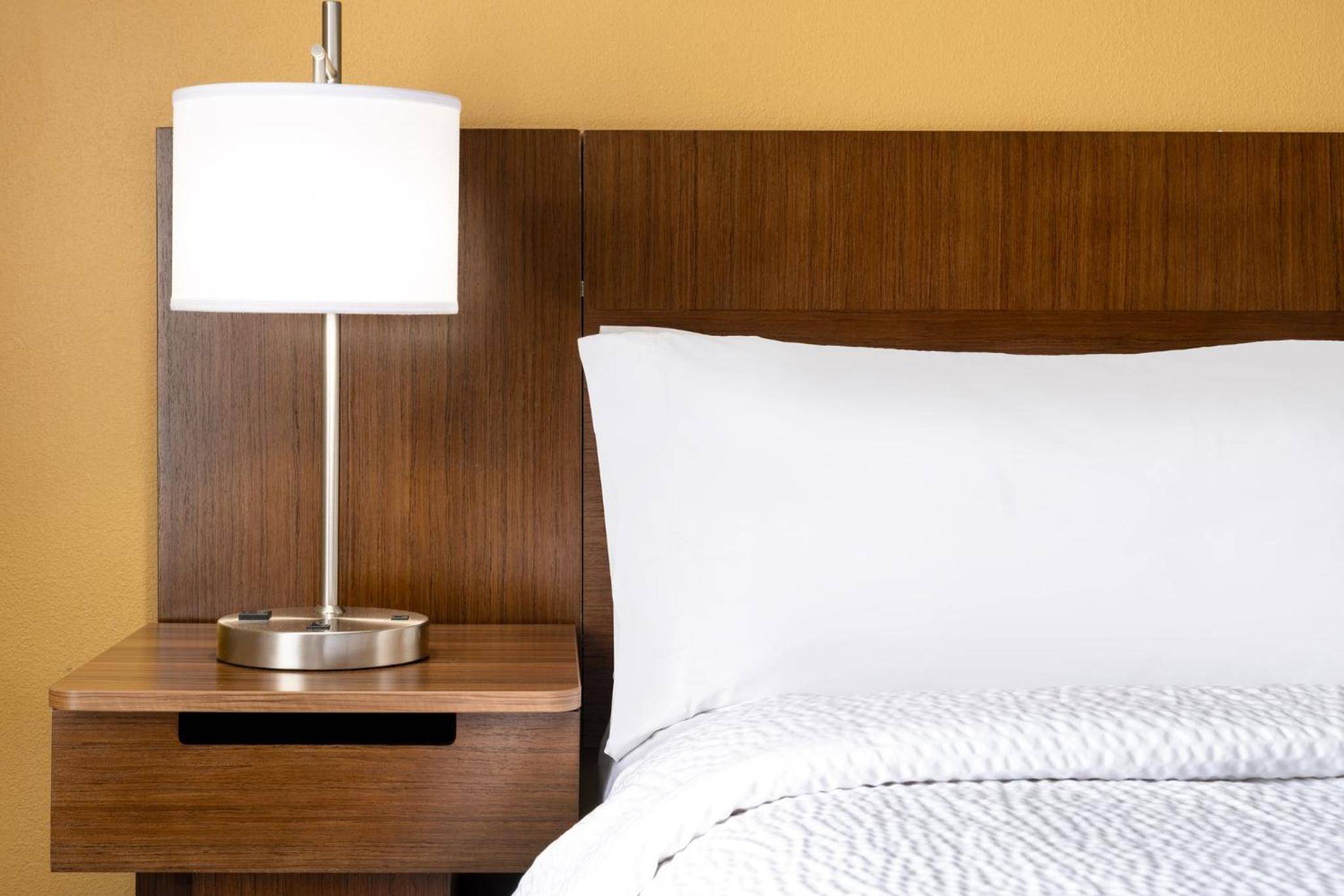 Garner Hotel Phoenix - Surprise by IHG