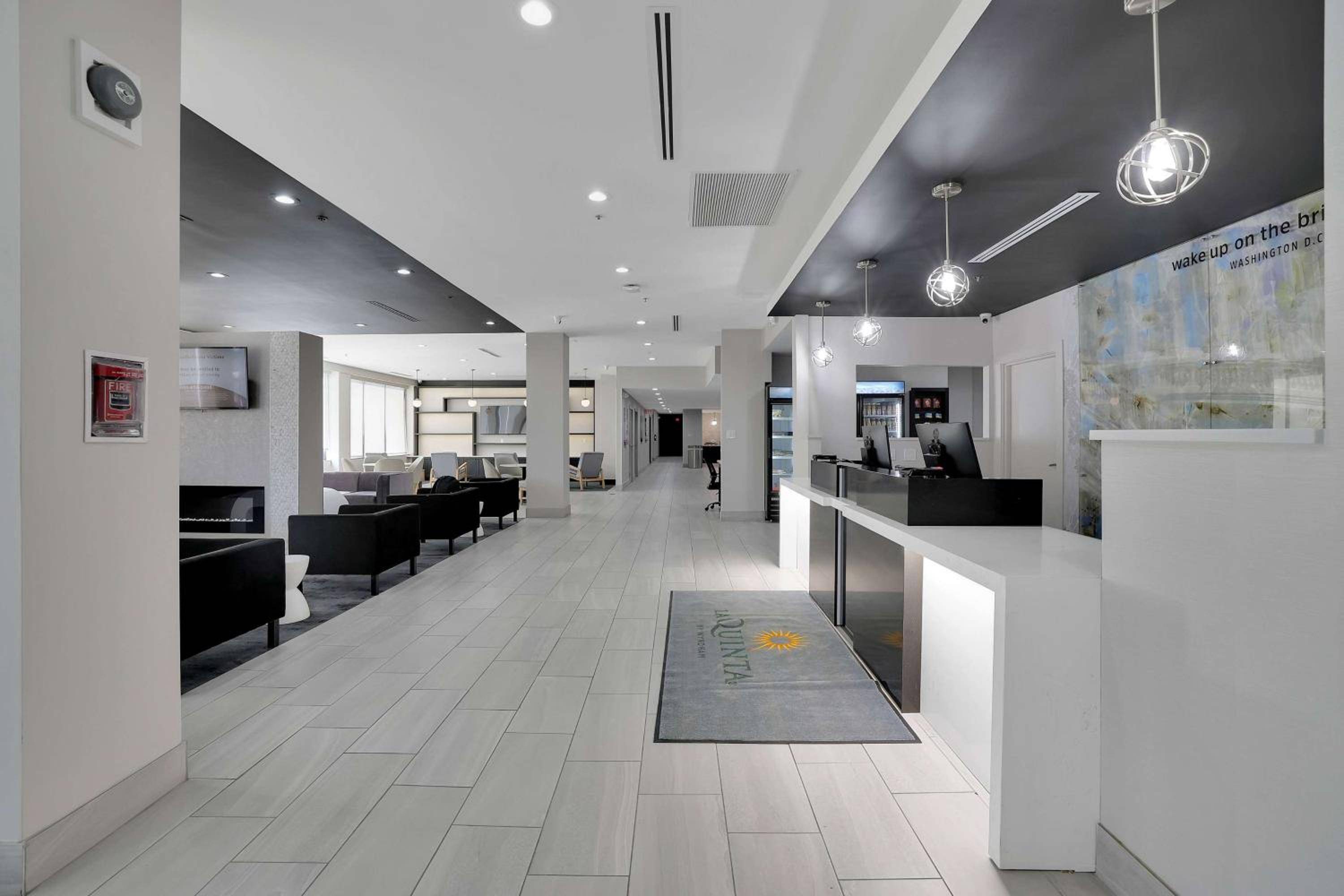 La Quinta Inn & Suites By Wyndham Washington DC / NY Avenue