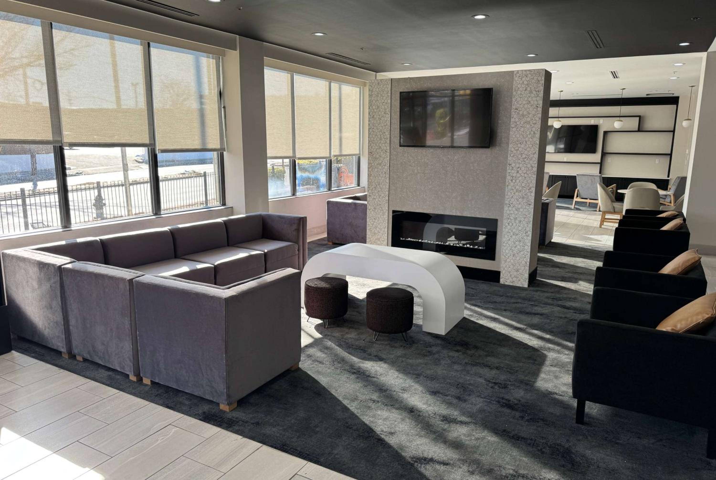 La Quinta Inn & Suites By Wyndham Washington DC / NY Avenue