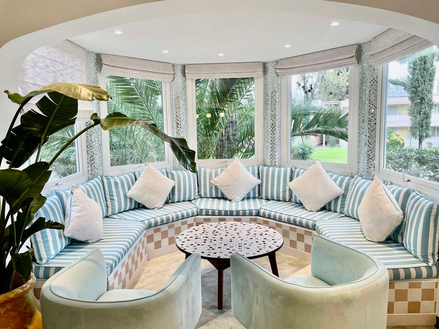 Kyriad Cannes - Mandelieu