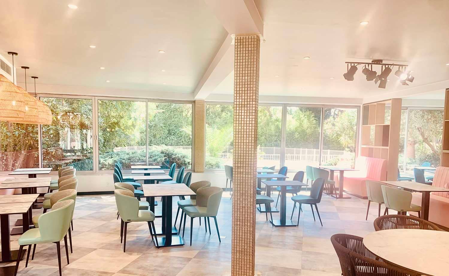 Kyriad Cannes - Mandelieu