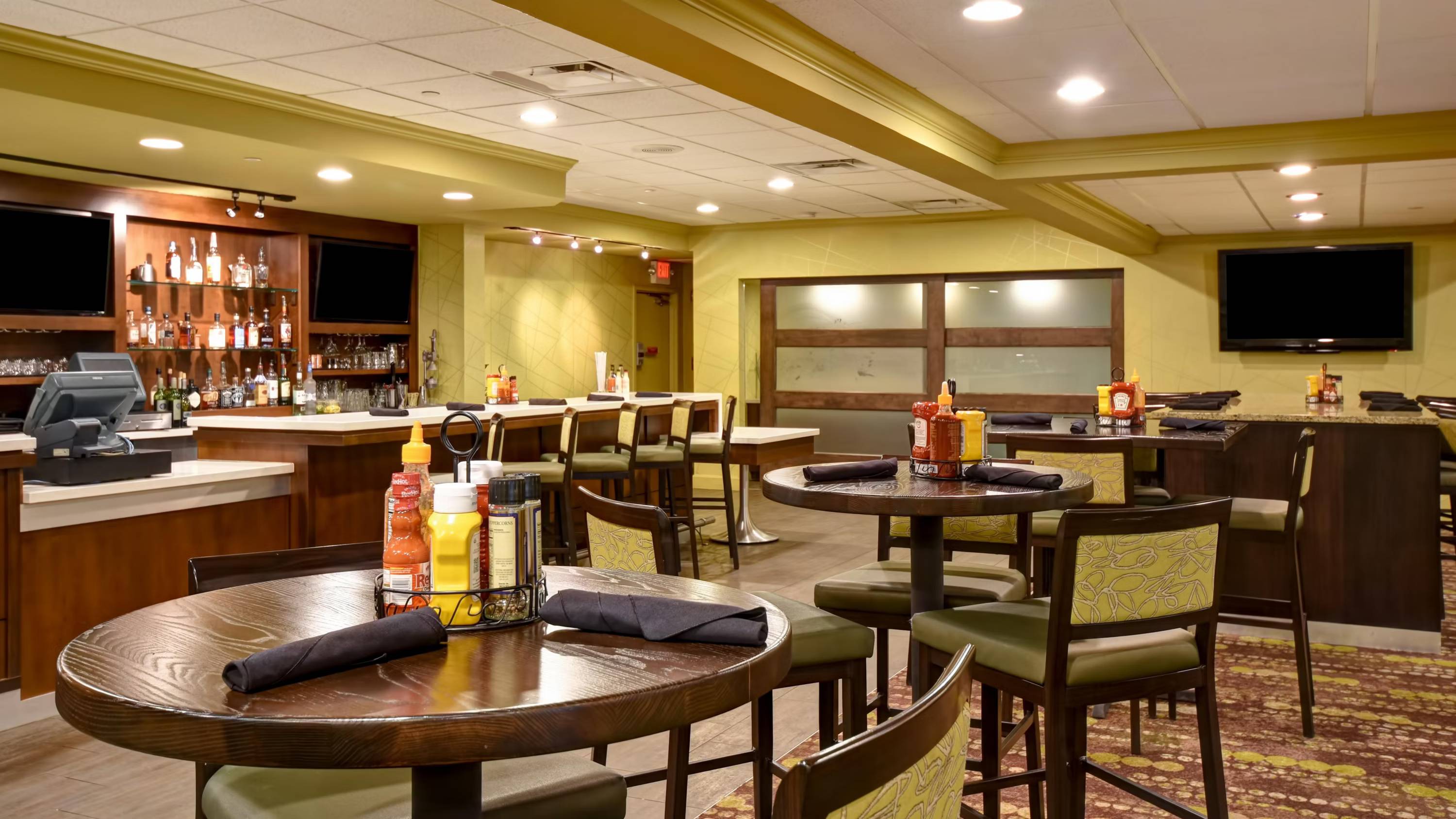 Holiday Inn Cincinnati-Riverfront by IHG