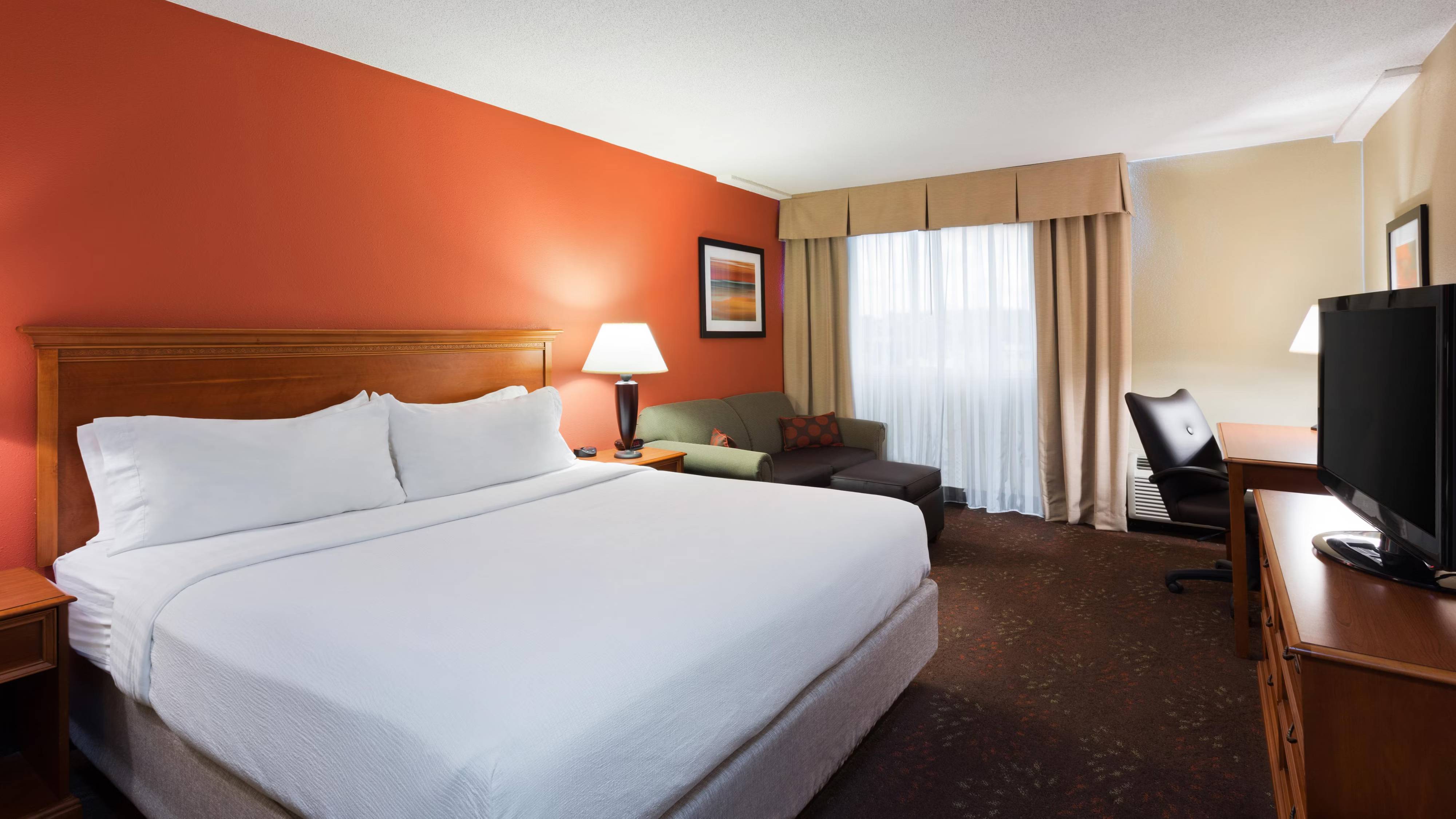 Holiday Inn Cincinnati-Riverfront by IHG