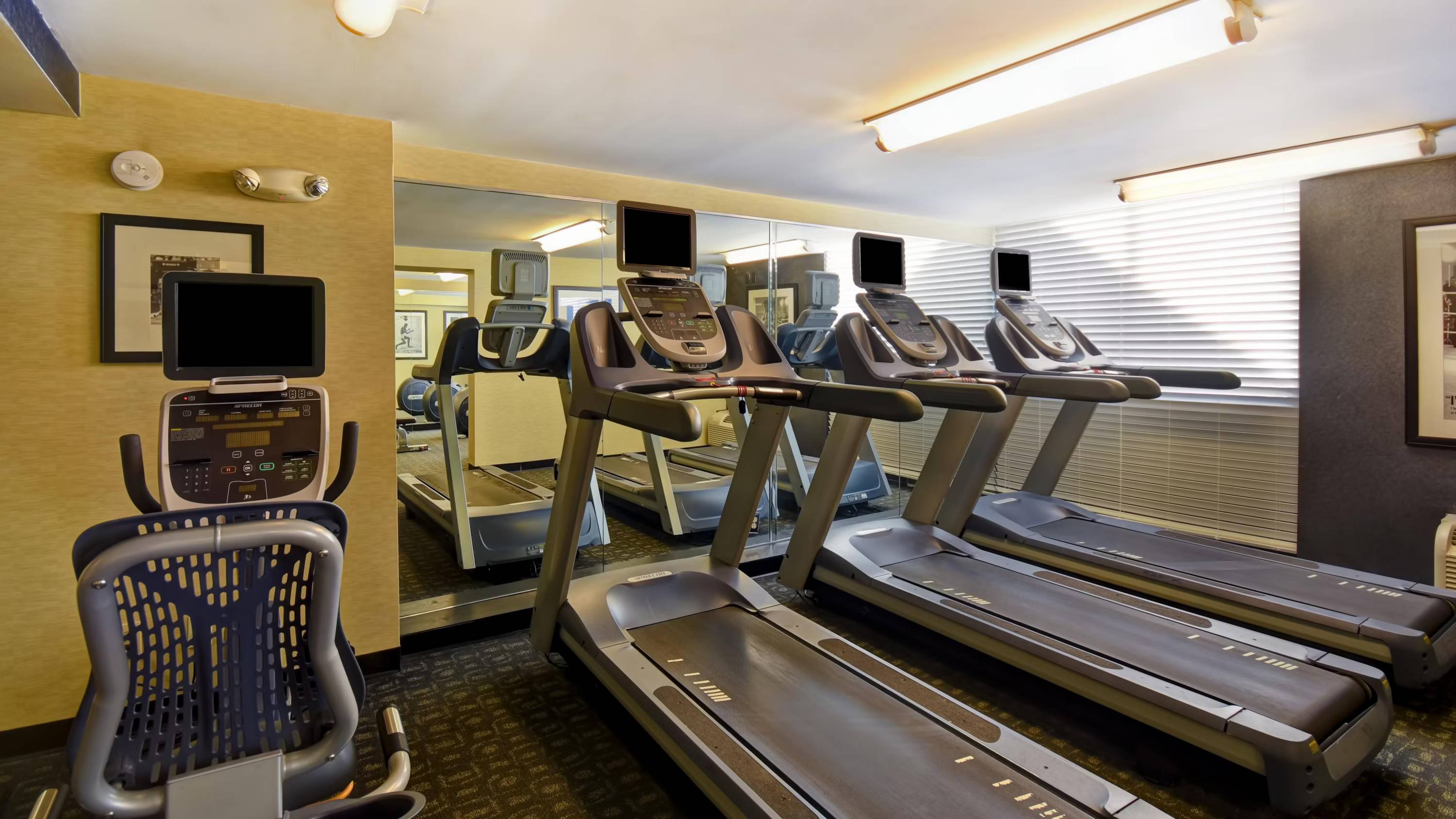 Holiday Inn Cincinnati-Riverfront by IHG