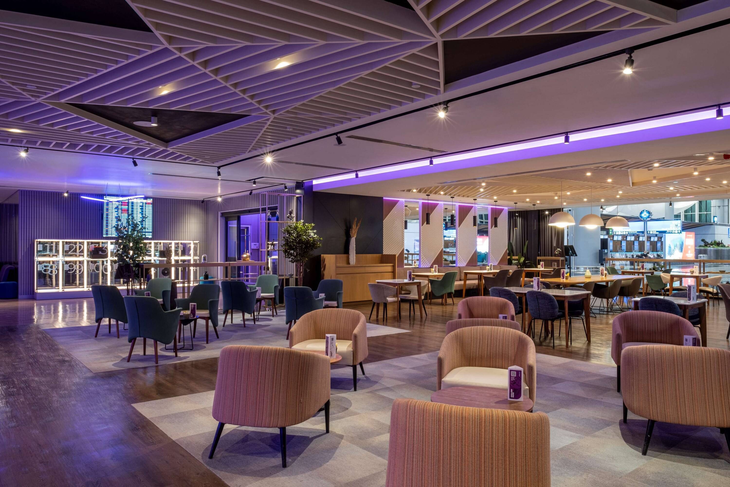 YOTELAIR Istanbul Airport, Duty free - International Transit area