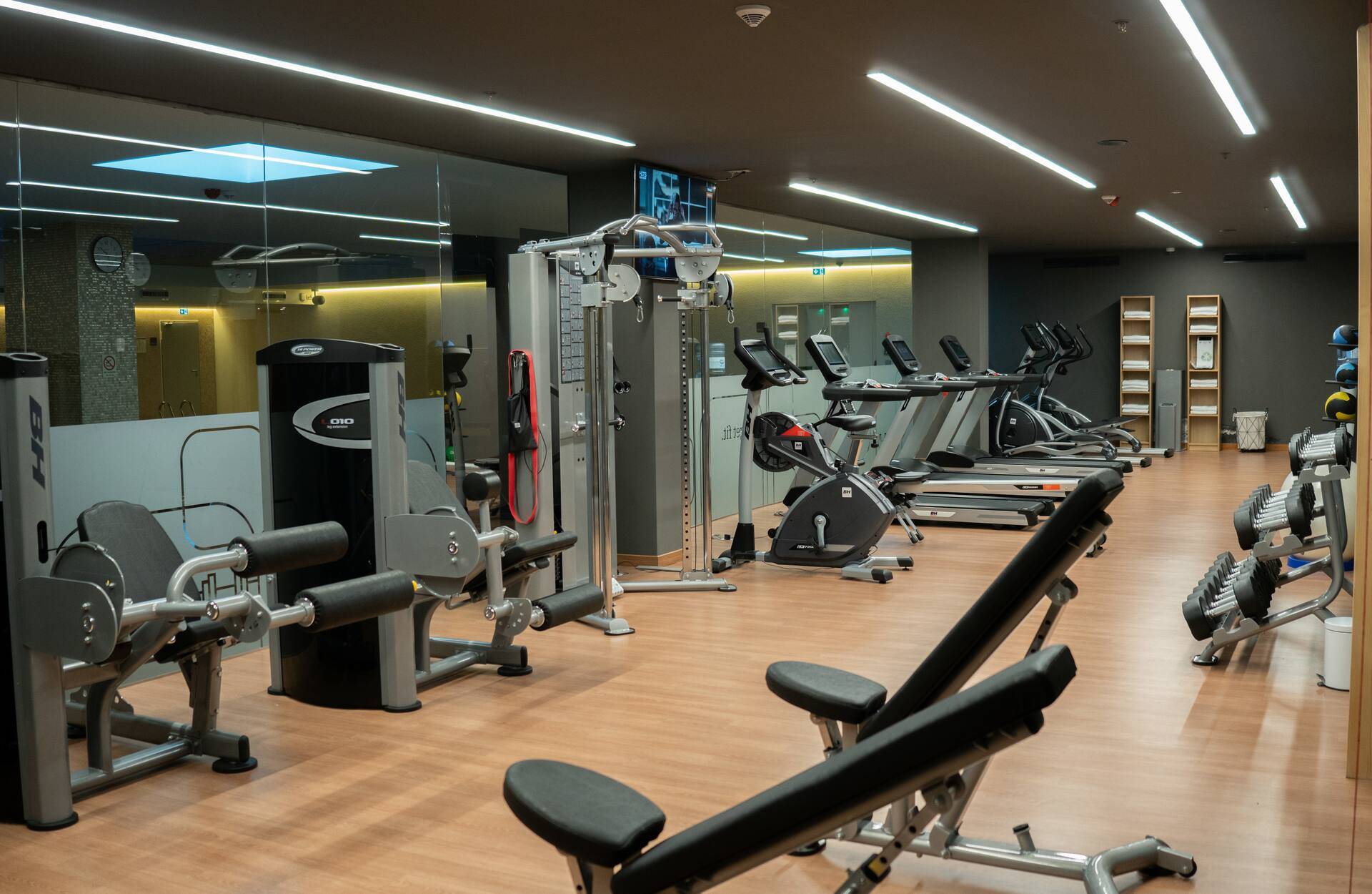 Boeira Garden Hotel Porto Gaia, Curio Collection by Hilton