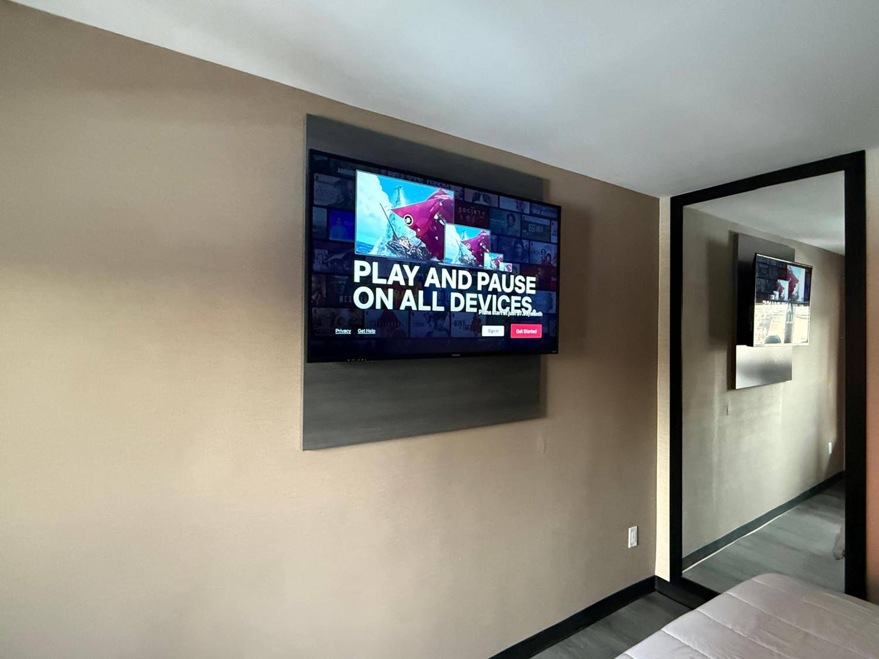 The Vine Hotel Bronx