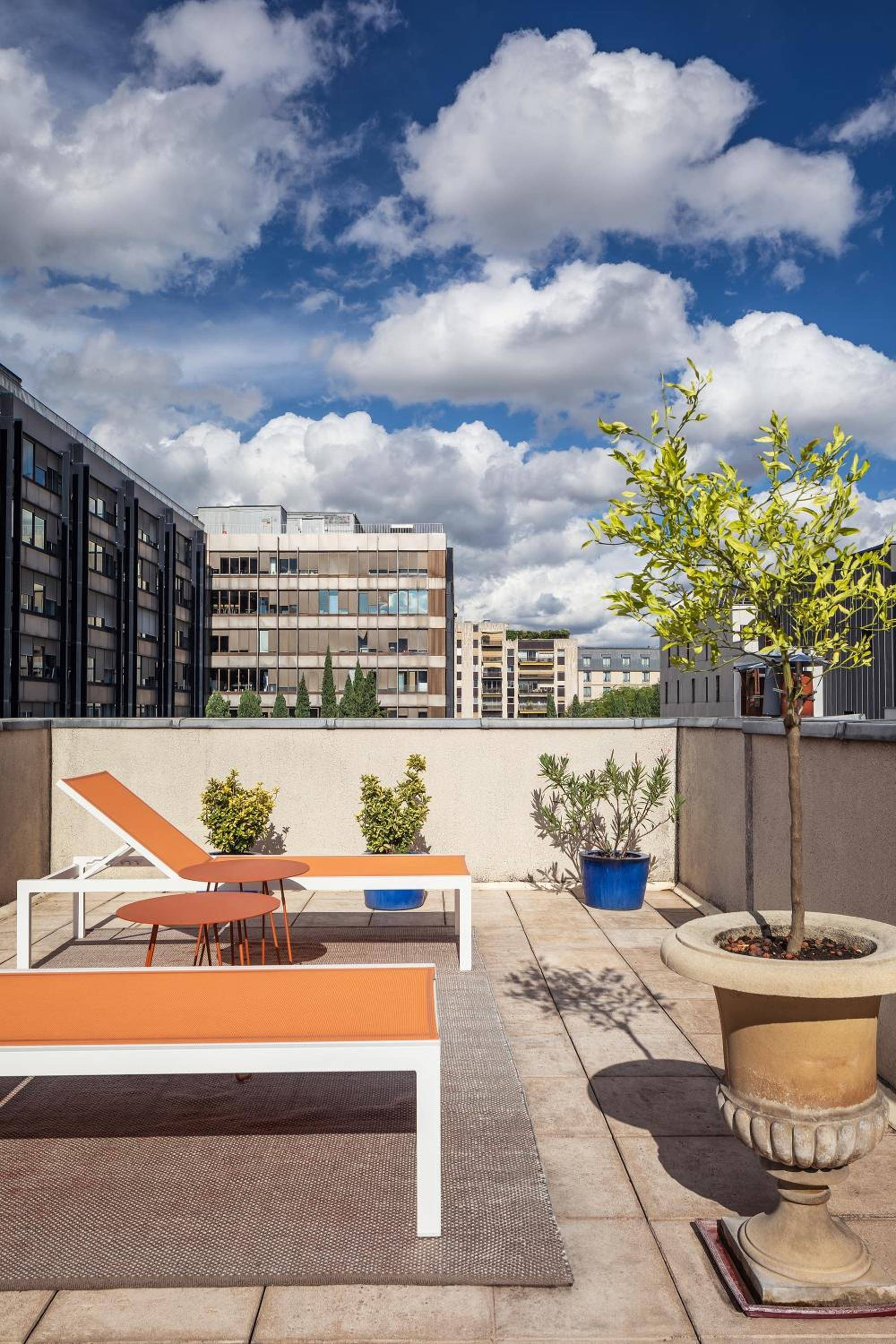 Royal Garden Champs Elysées - Esprit de France