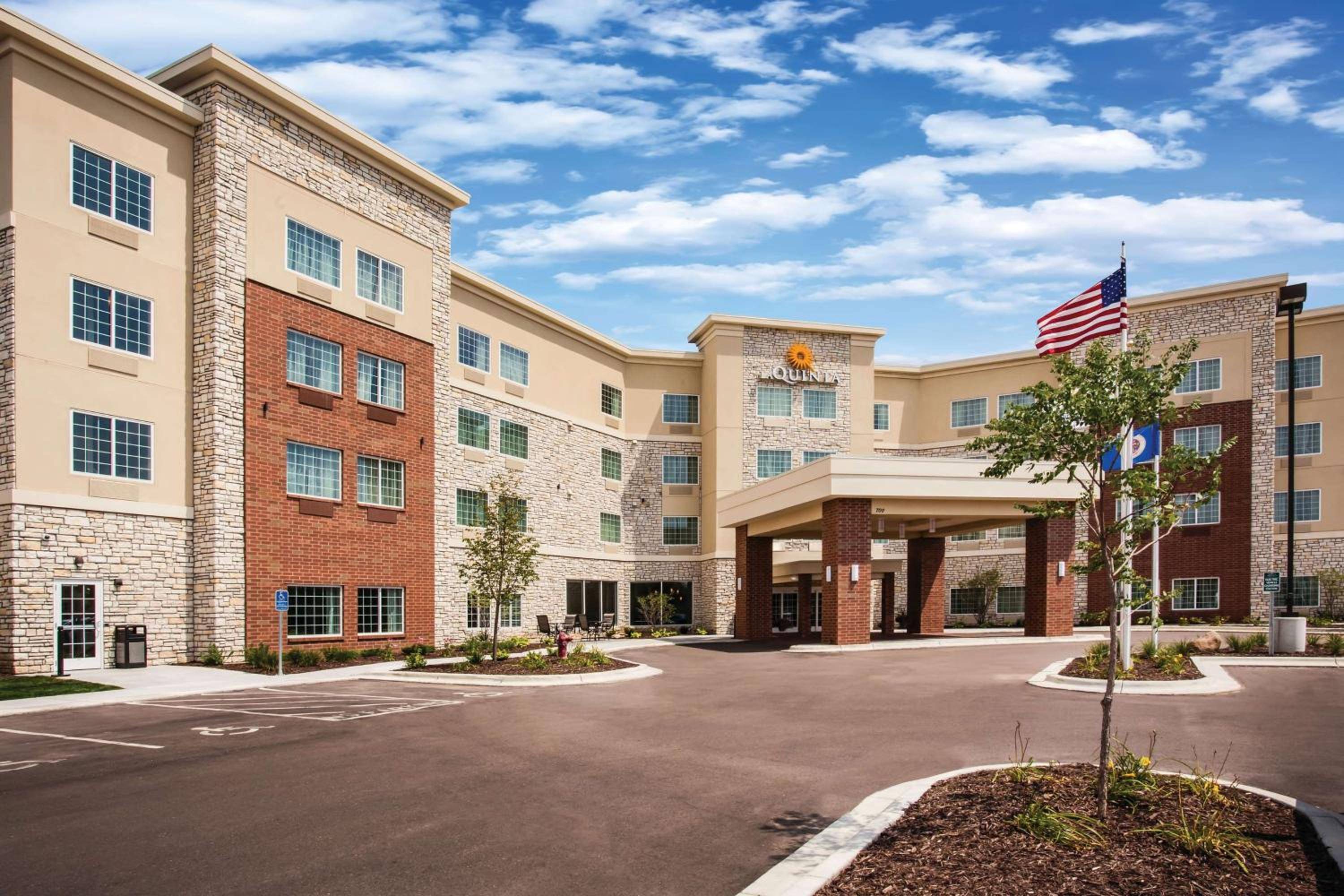 La Quinta Inn & Suites by Wyndham St. Paul-Woodbury
