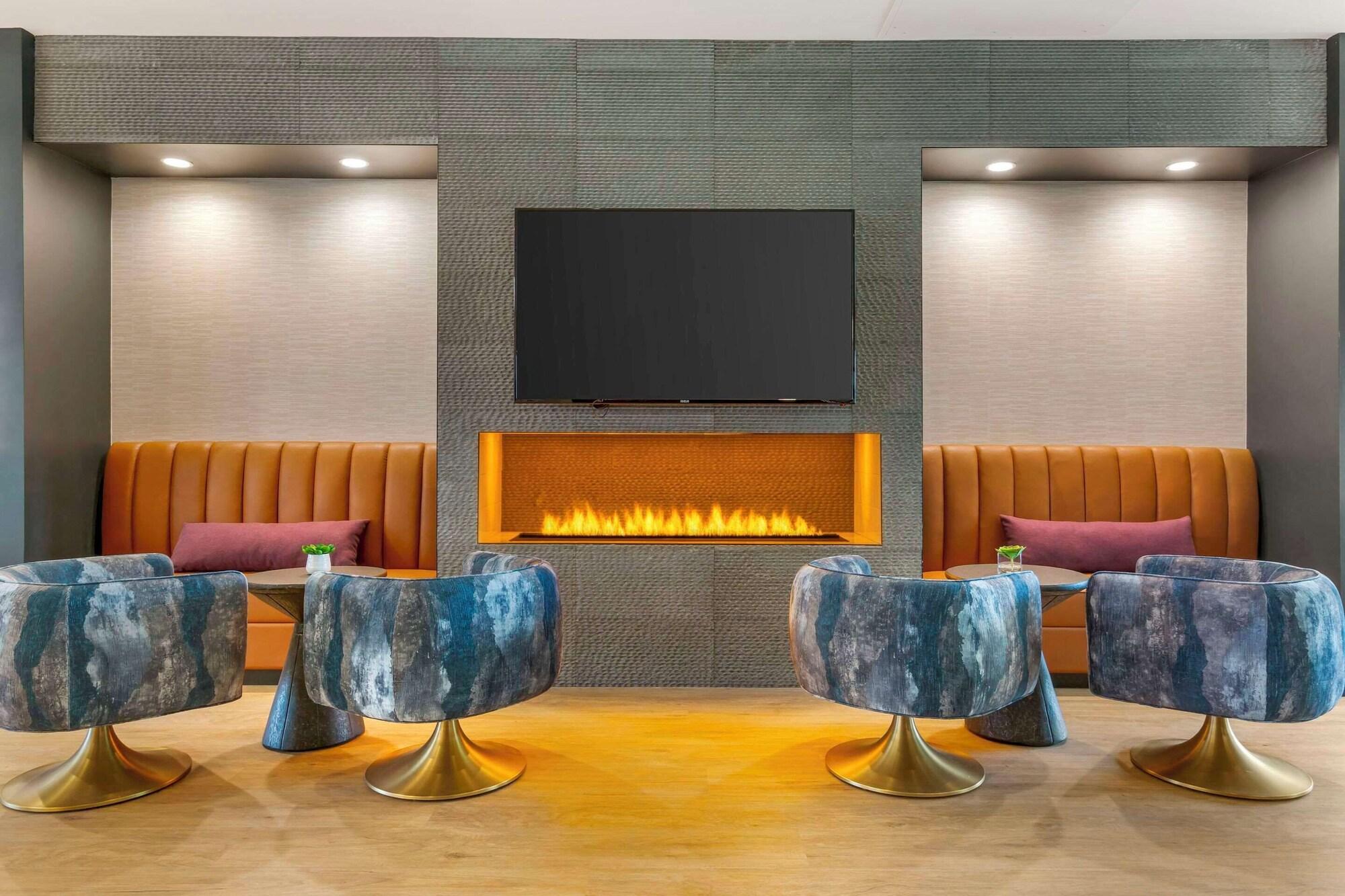 Cambria Hotel Spokane Airport