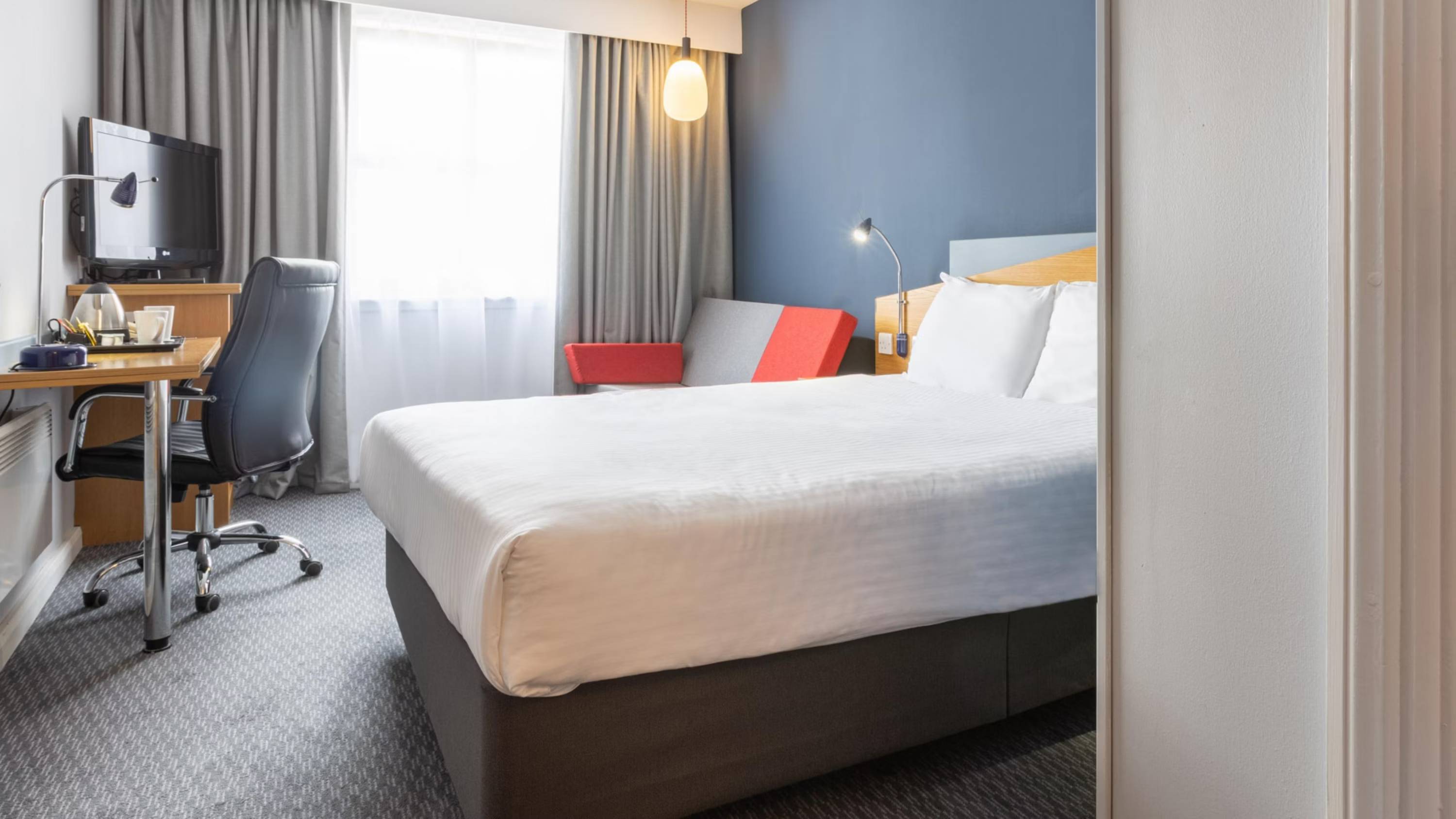 Holiday Inn Express Aberdeen City Centre, an IHG Hotel