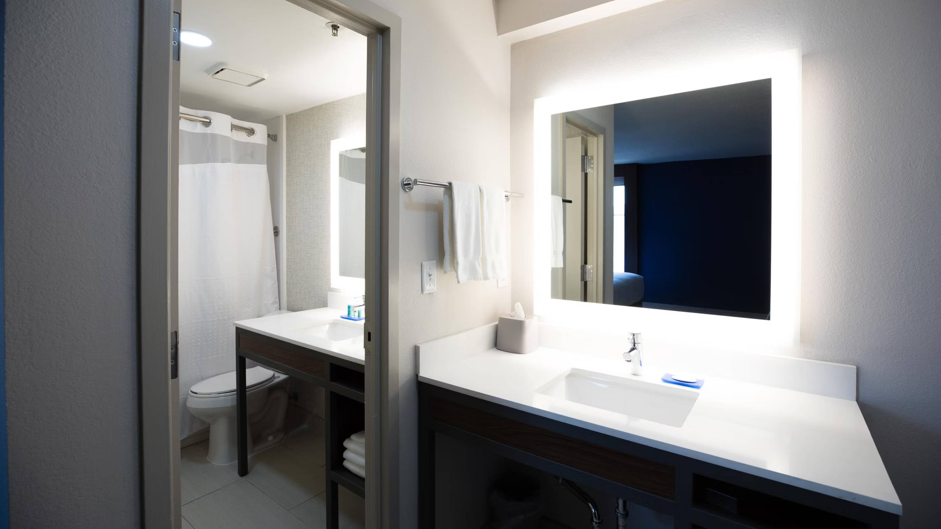 Holiday Inn Express - Nashville Downtown - Broadway