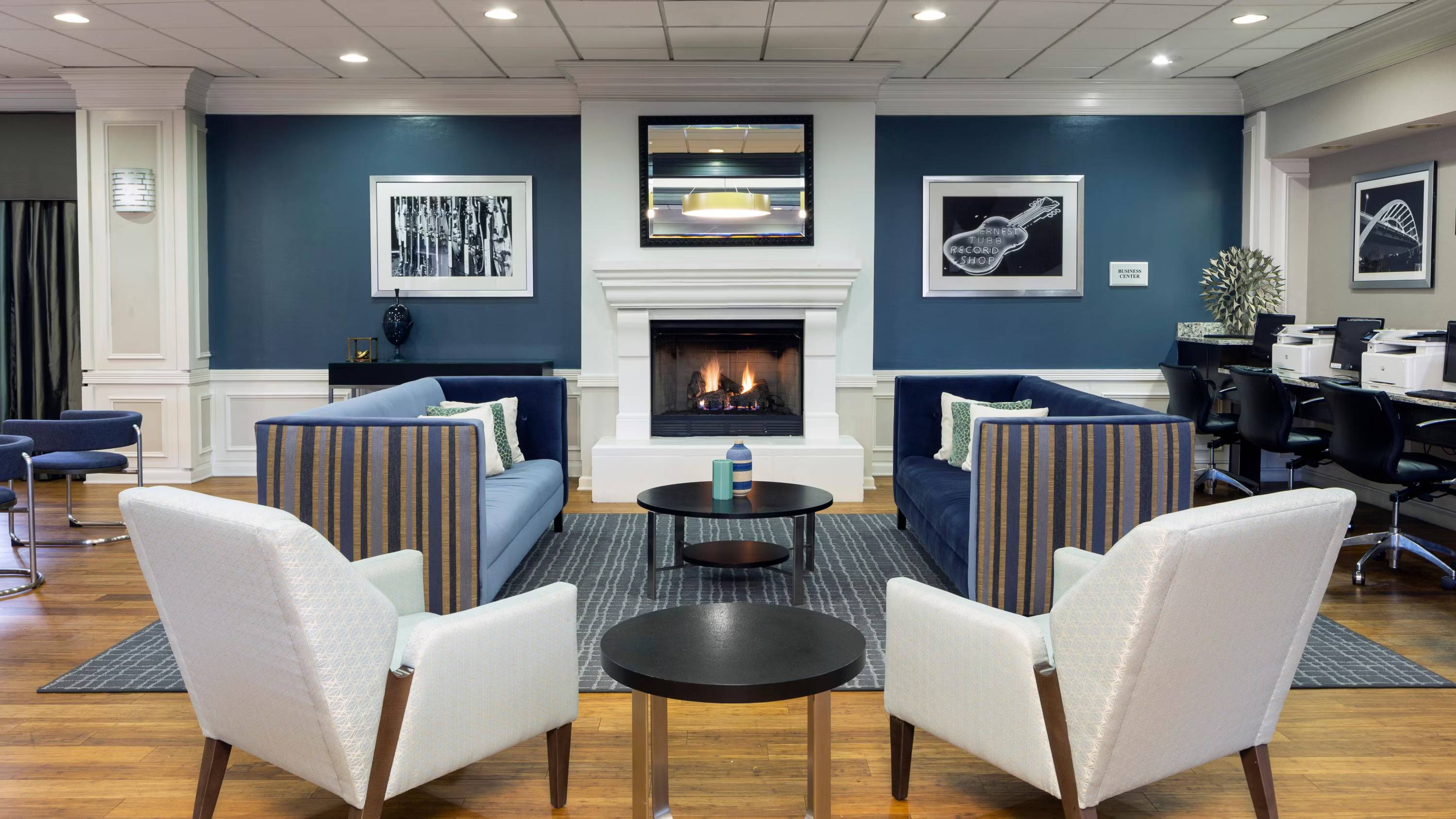 Holiday Inn Express - Nashville Downtown - Broadway