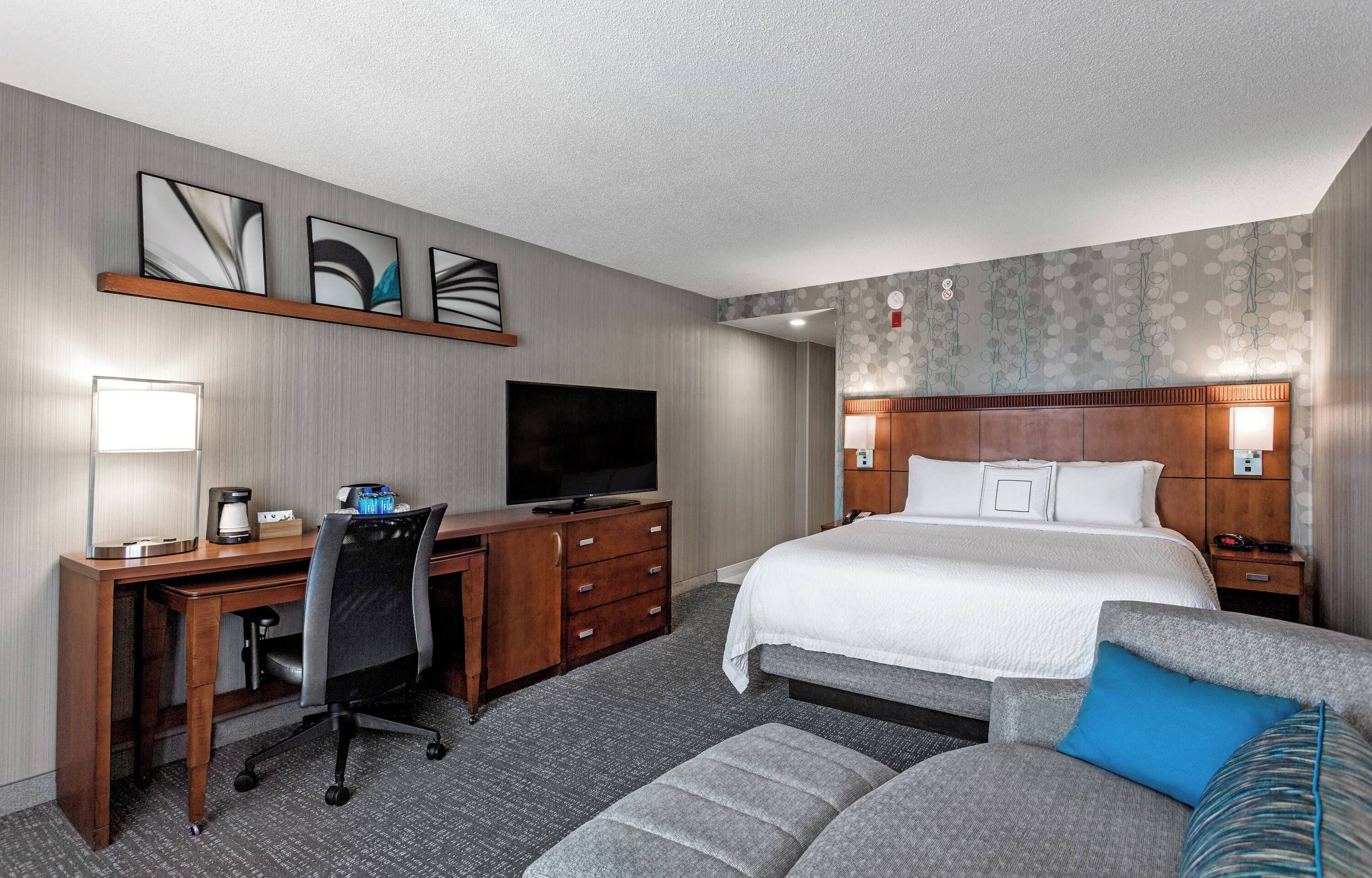 Courtyard by Marriott Easton-Columbus
