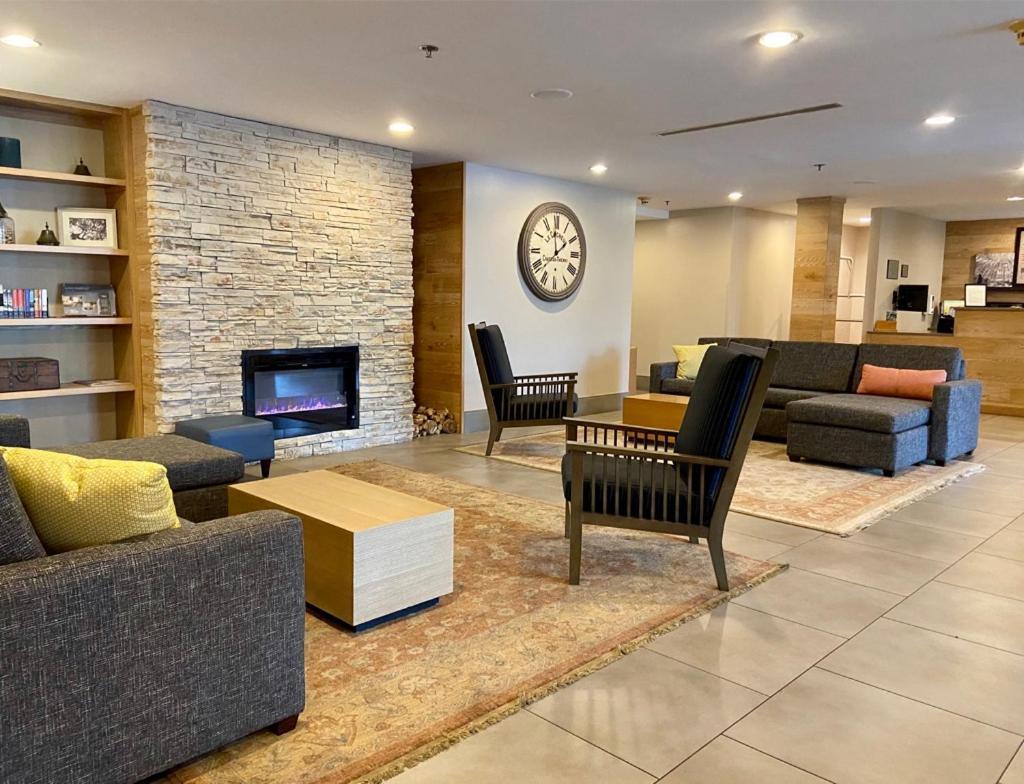 Country Inn & Suites by Radisson, Jackson, TN