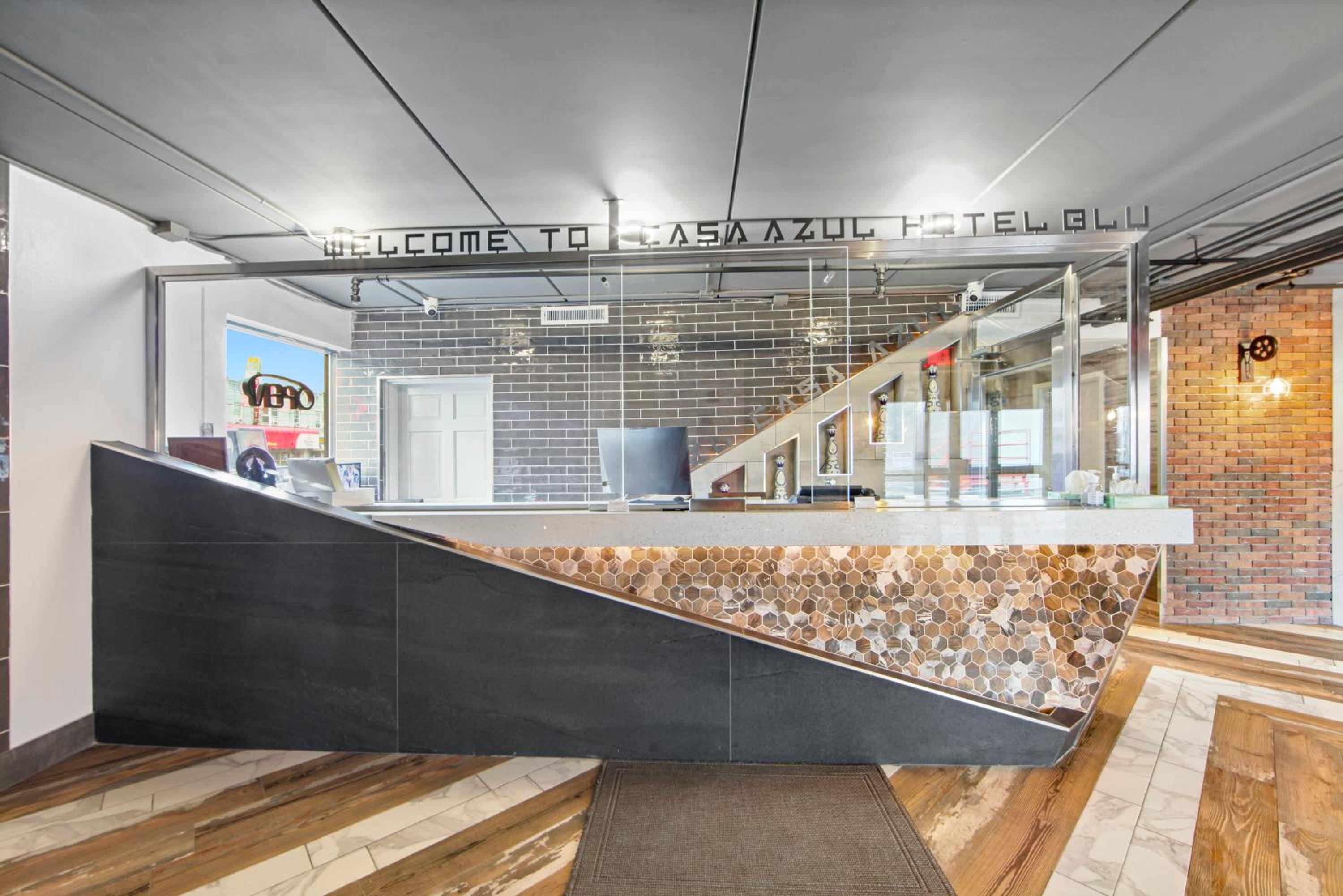 Casa Azul Hotel Blu JFK