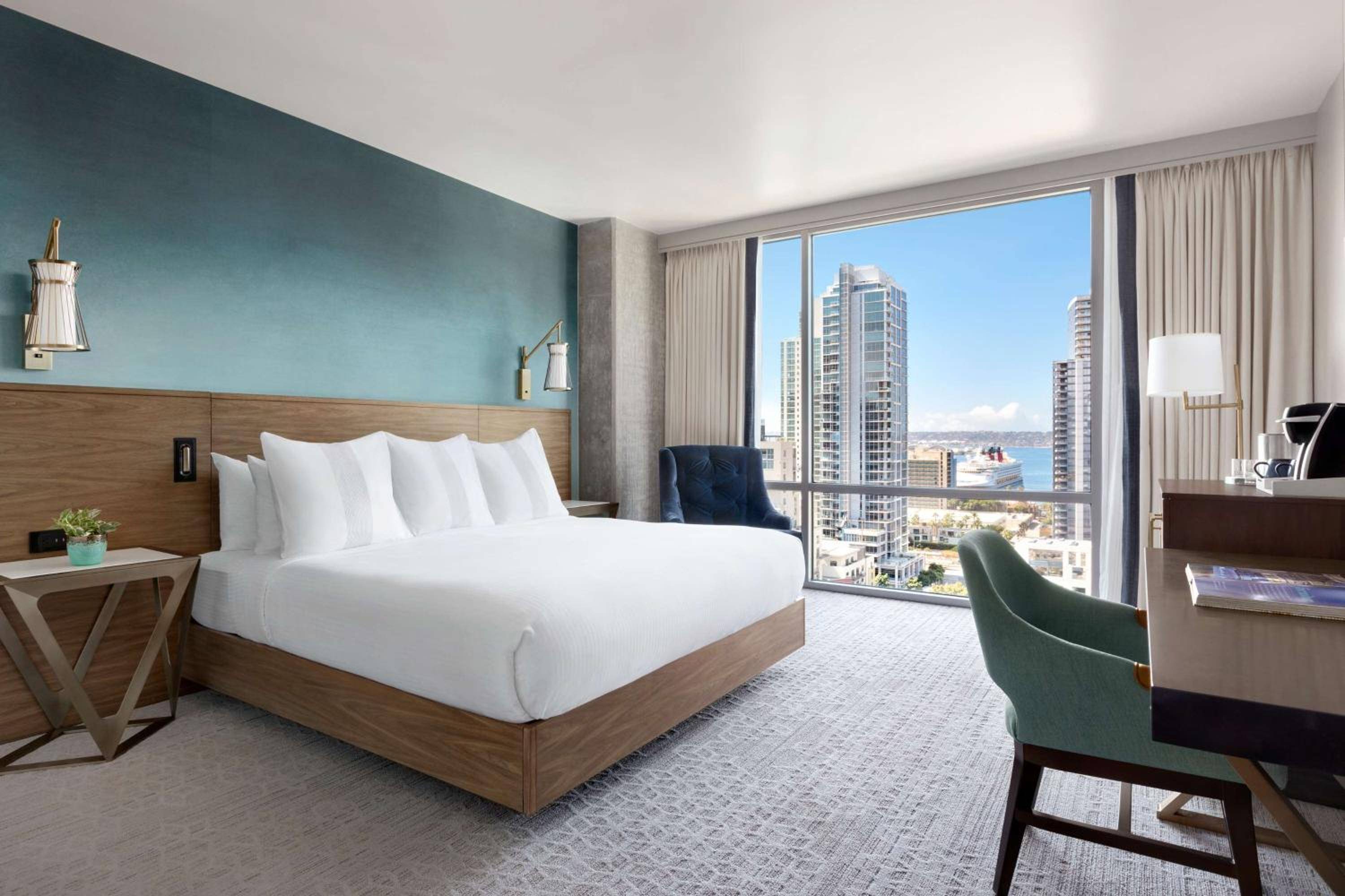 Carte Hotel San Diego Downtown, Curio Collection by Hilton