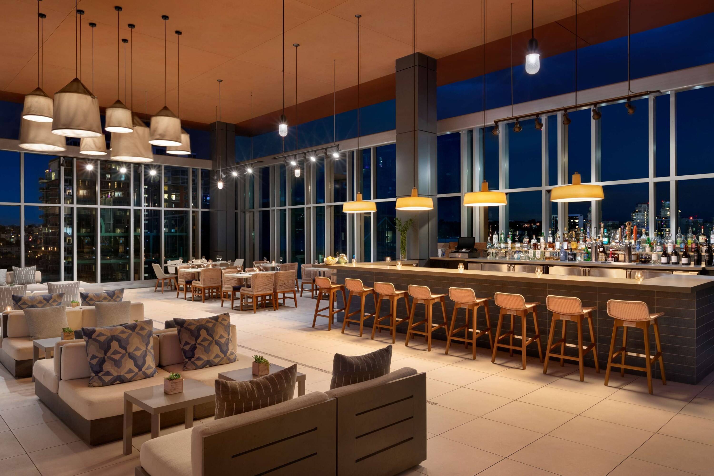 Carte Hotel San Diego Downtown, Curio Collection by Hilton