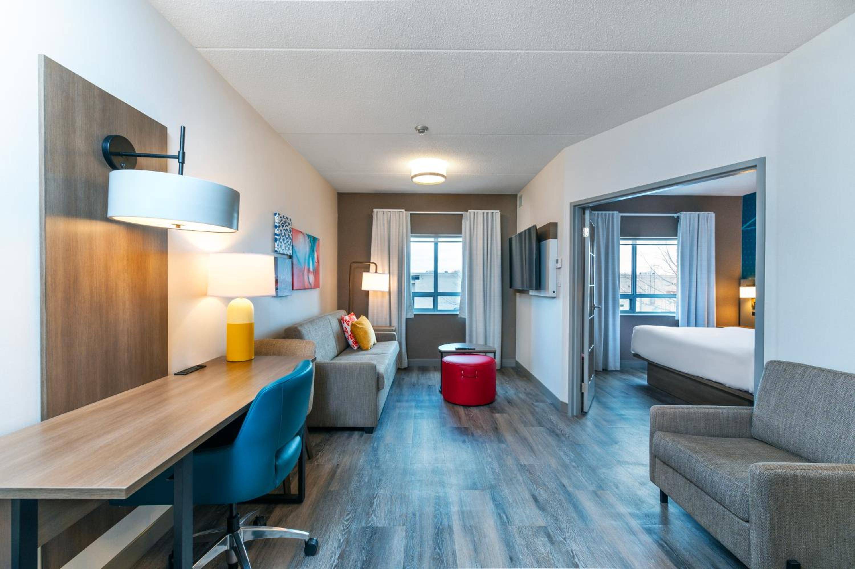 Comfort Suites London