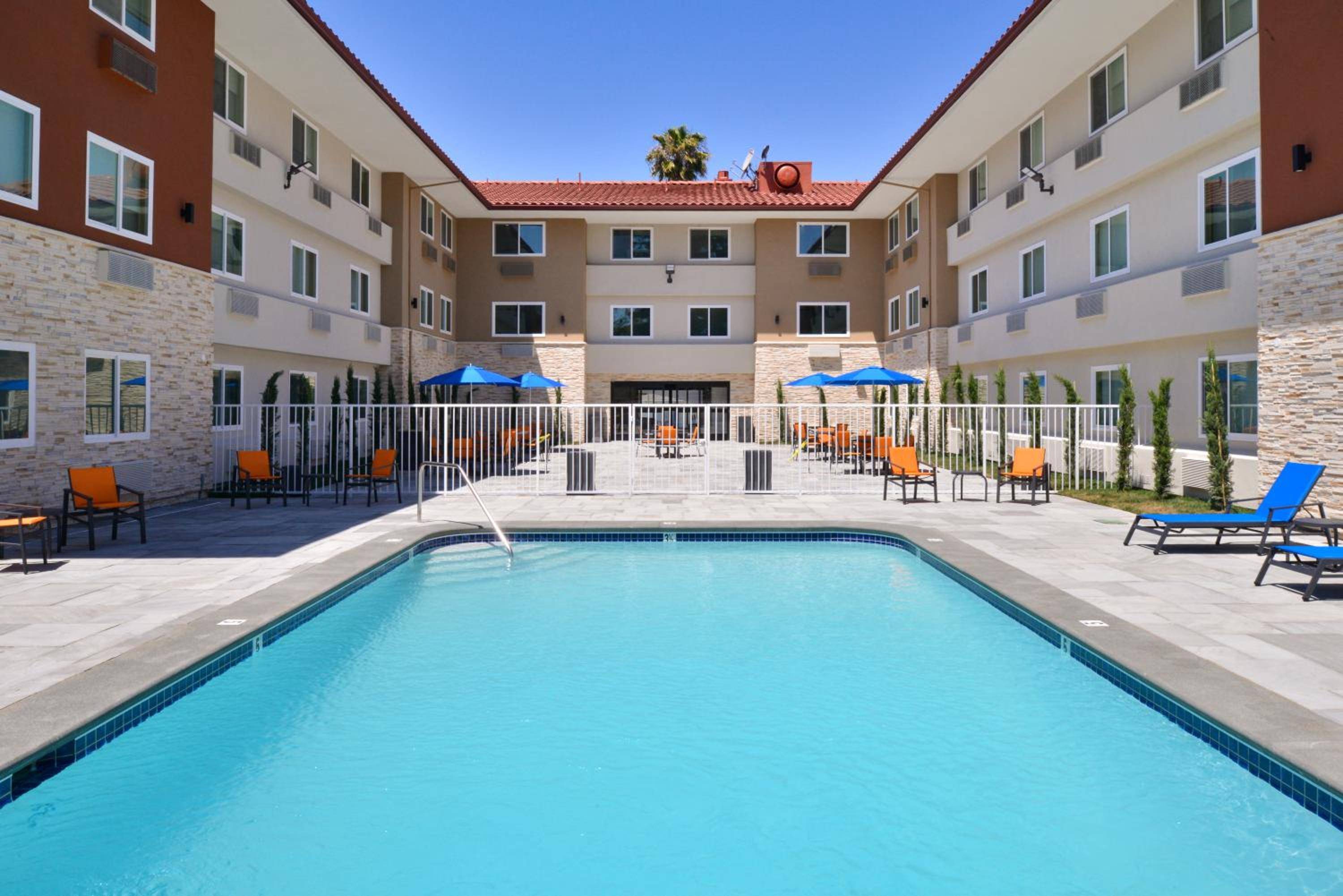 Holiday Inn Express - Santa Rosa North by IHG