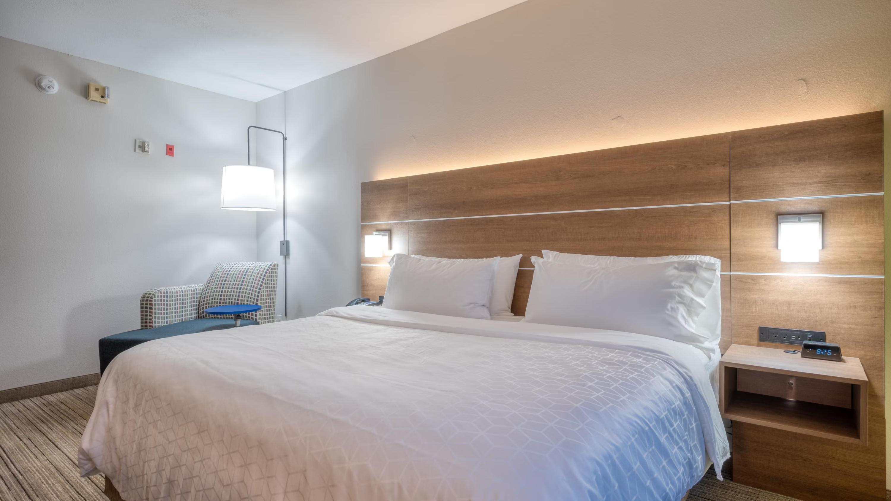 Holiday Inn Express Hotel & Suites Greenville by IHG