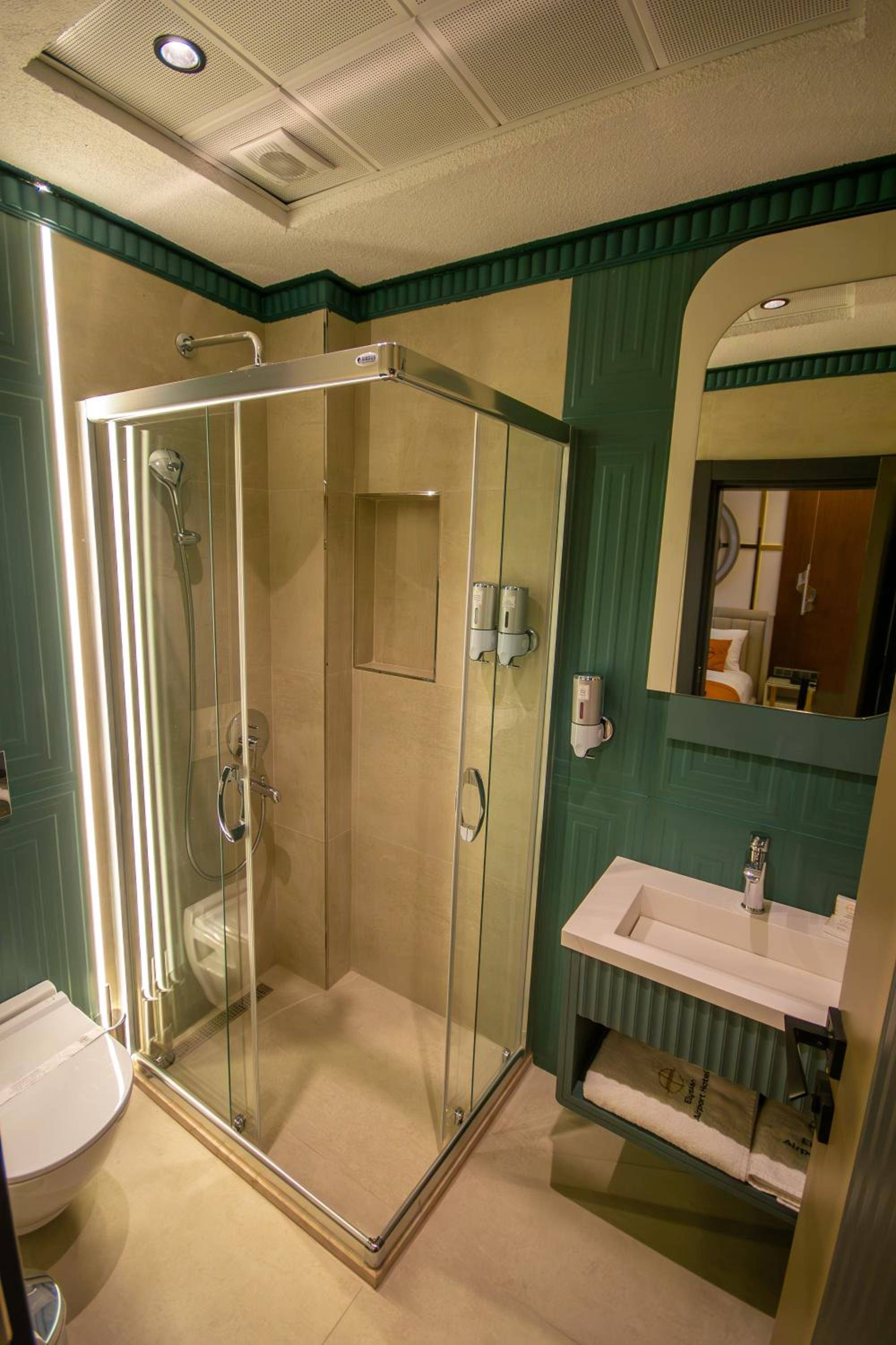 Elysian Airport Hotel