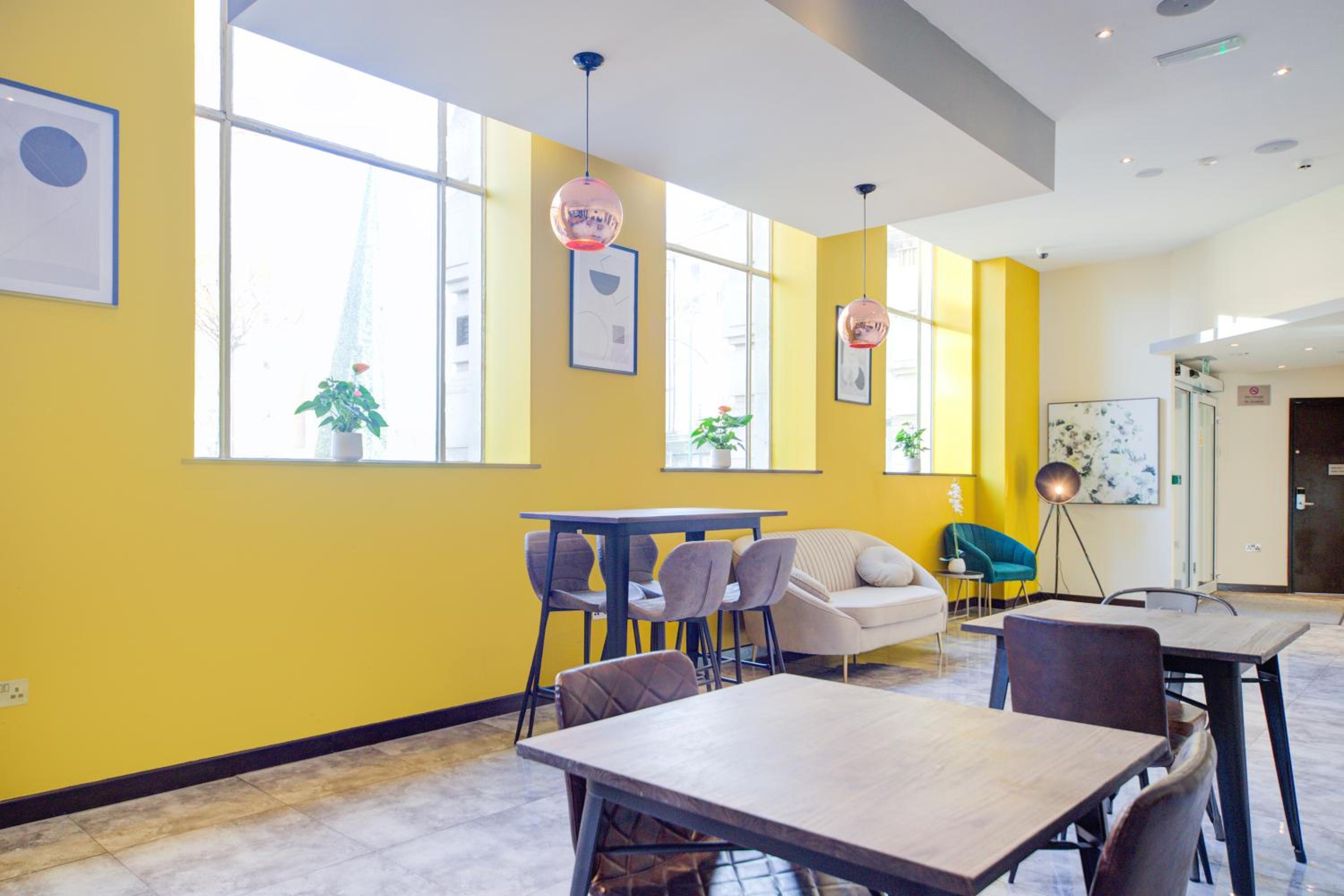 Belvilla Newport City Centre Lifestyle