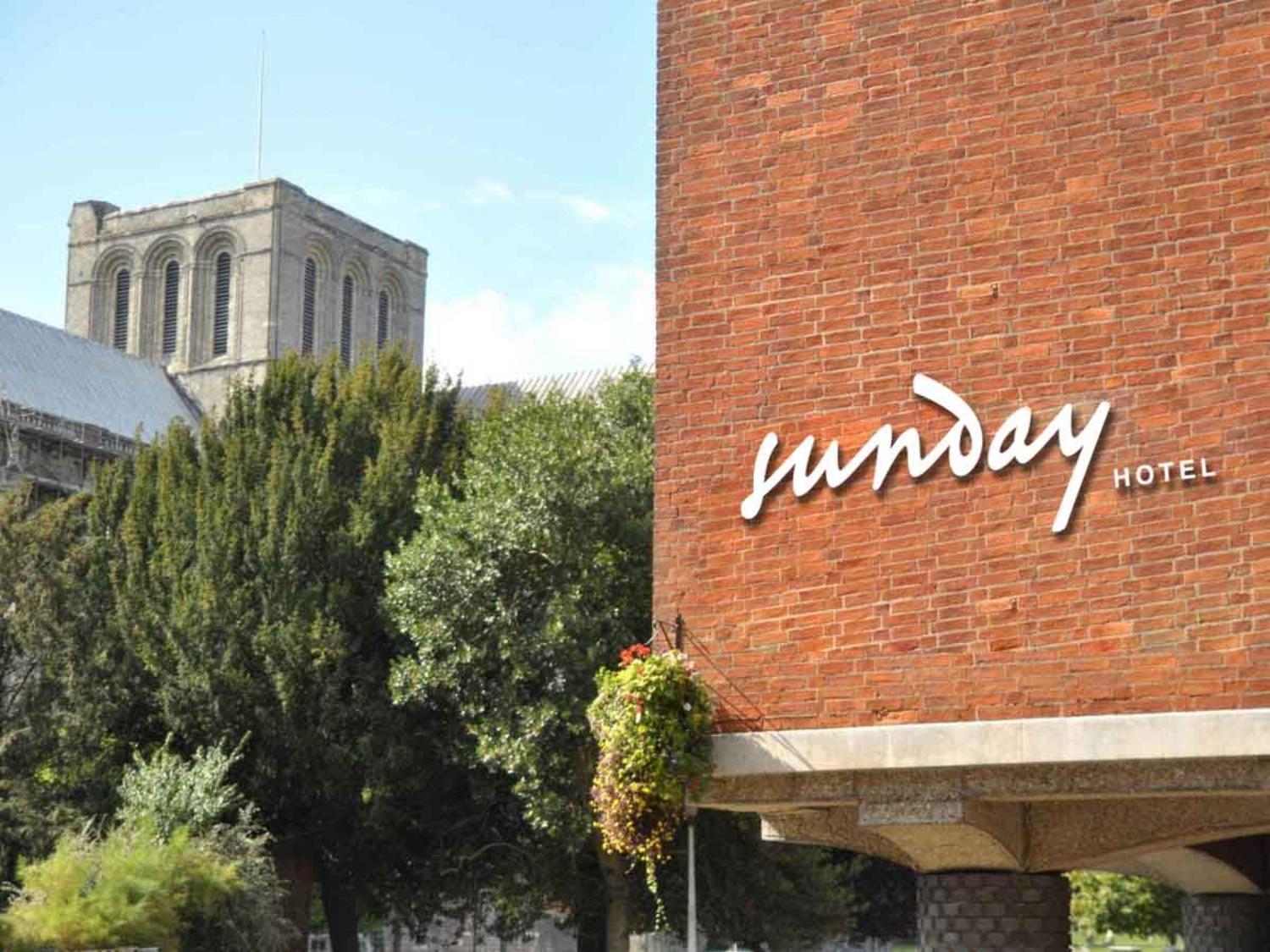 Winchester Wessex Hotel by Sunday