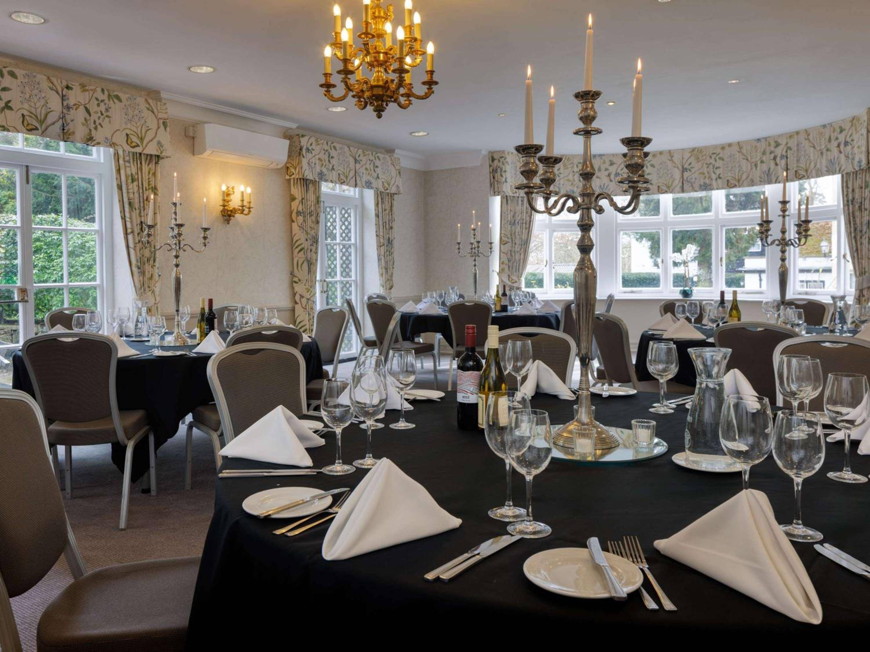 Sunday Box Hill Burford Bridge Hotel