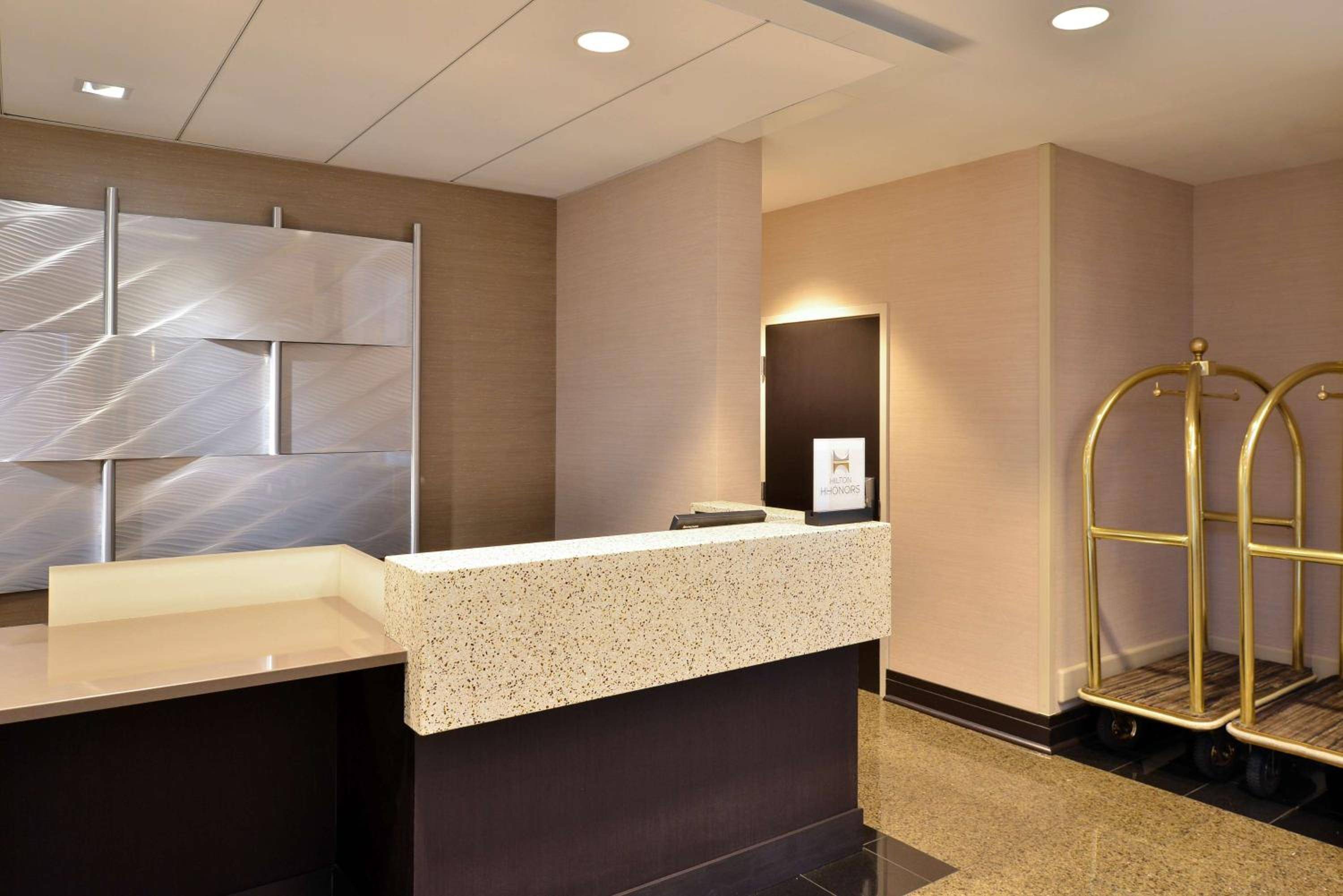 Hotel Belvoir Springfield