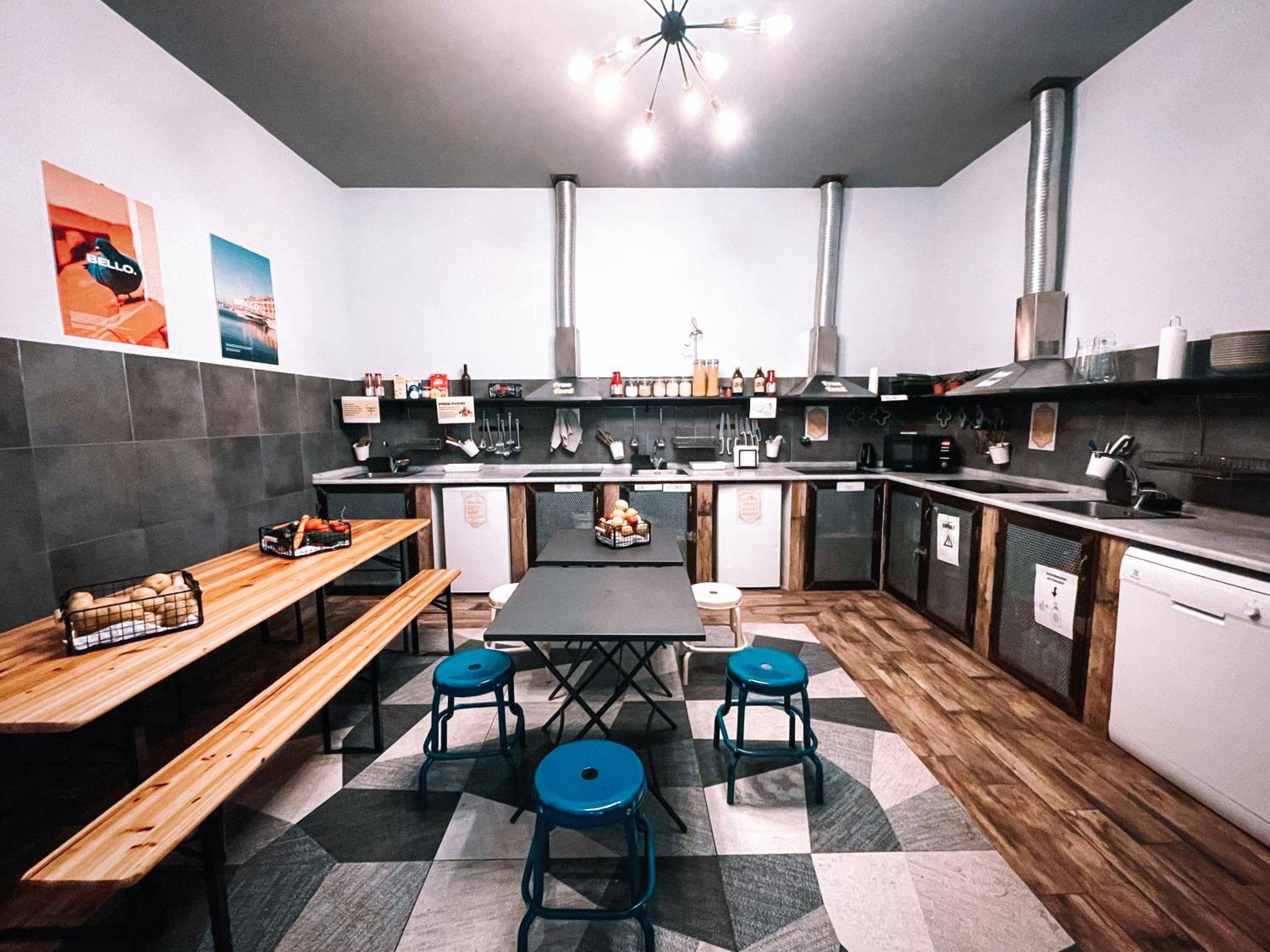 NeapolitanTrips Hotel (Ostello Bello Napoli)