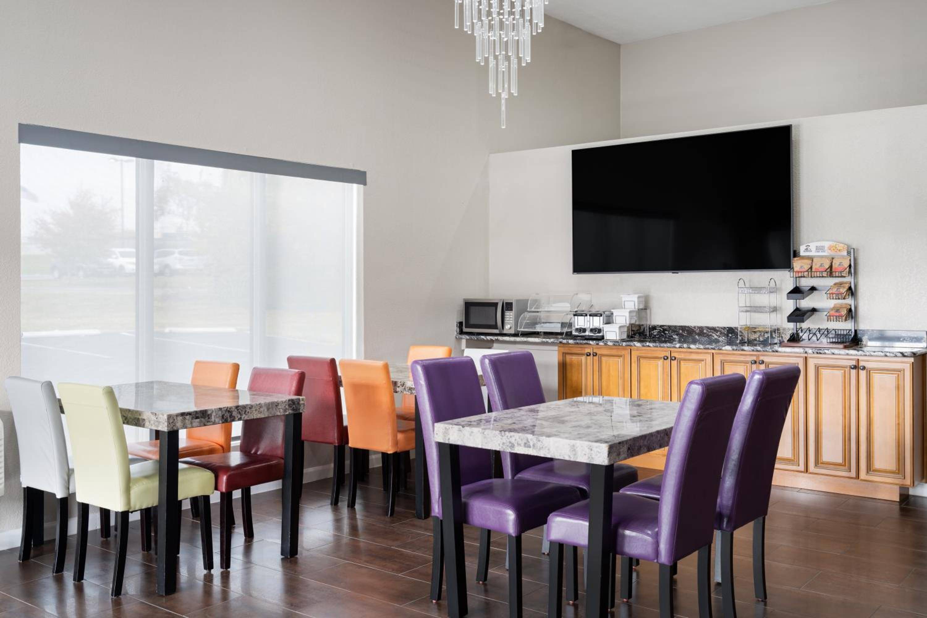 Baymont by Wyndham Liberty MO