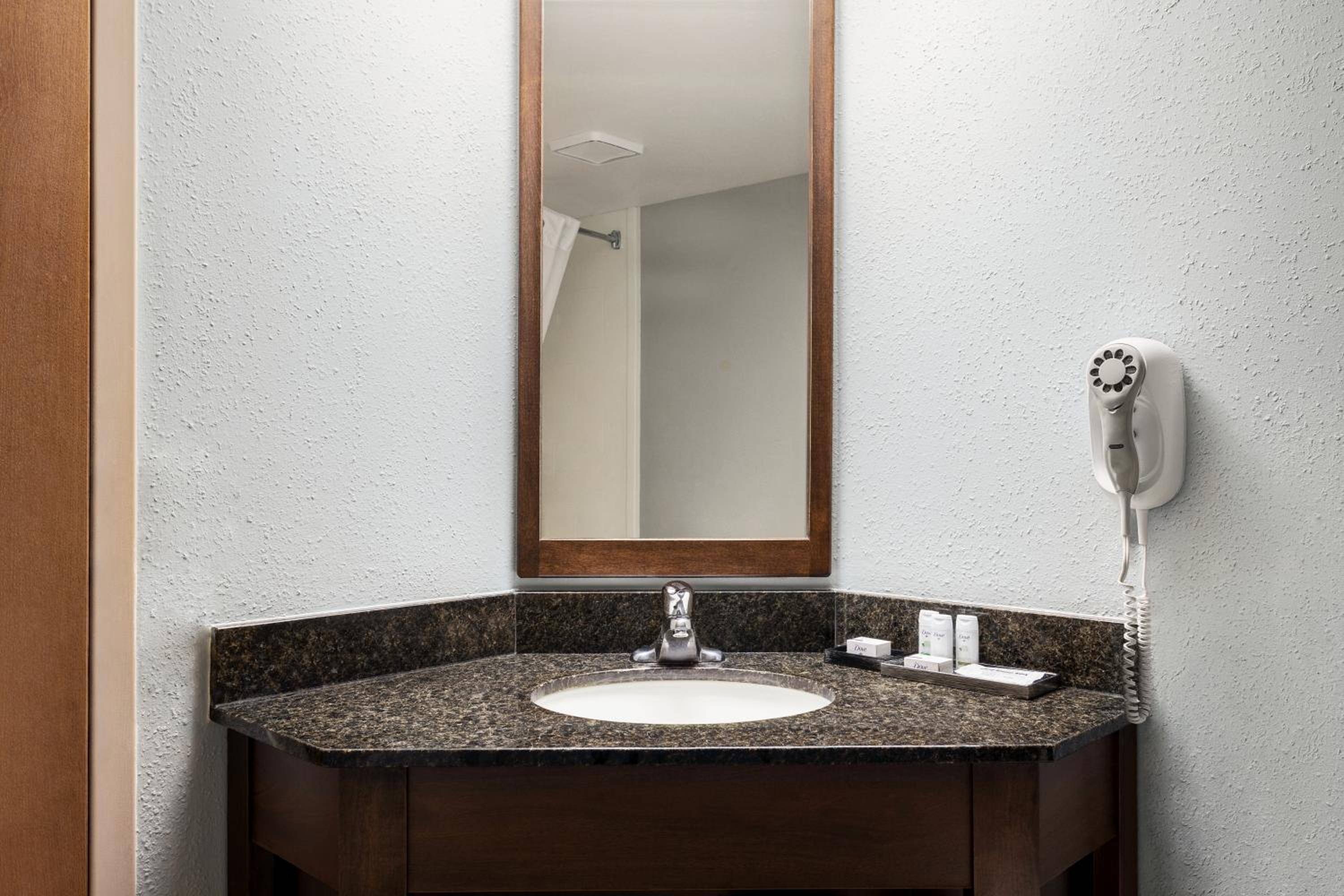 AmericInn by Wyndham Madison West