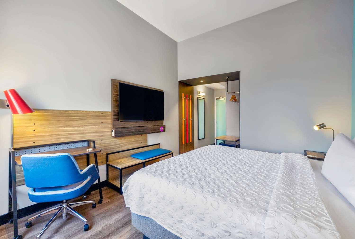 Tru by Hilton Minneapolis Downtown