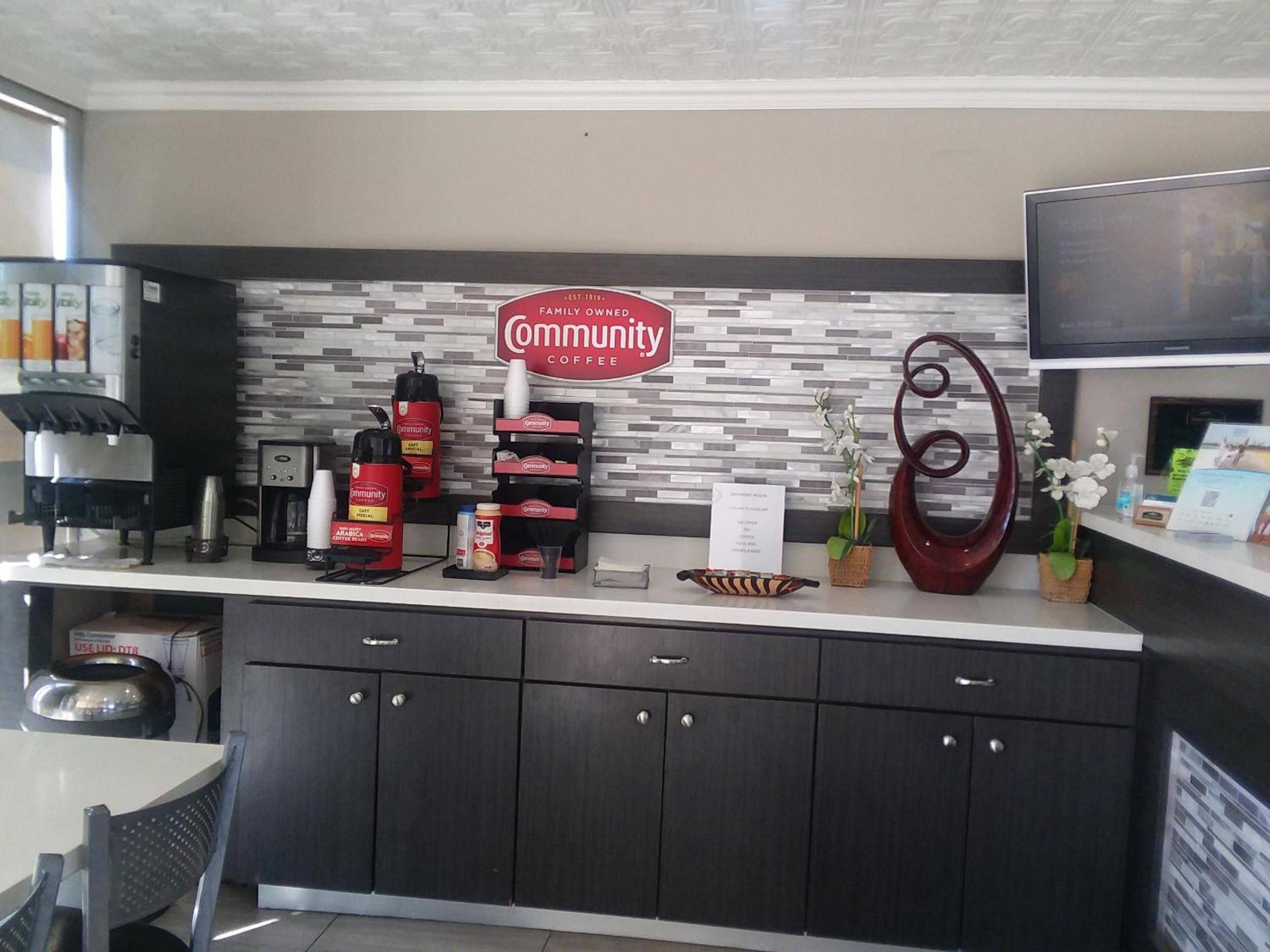 Howard Johnson by Wyndham Historic Lake Charles