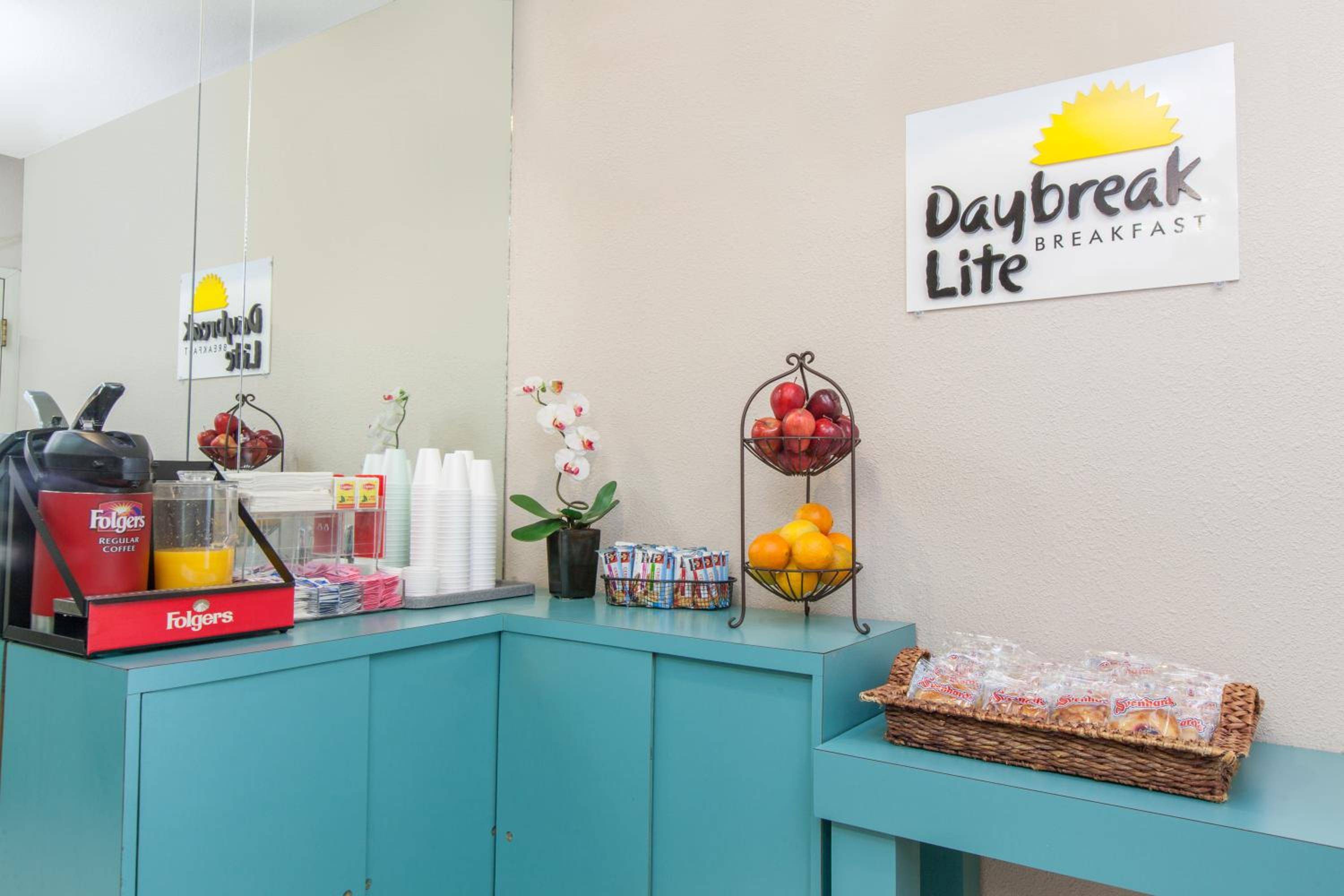 Days Inn by Wyndham San Francisco S/Oyster Point Airport