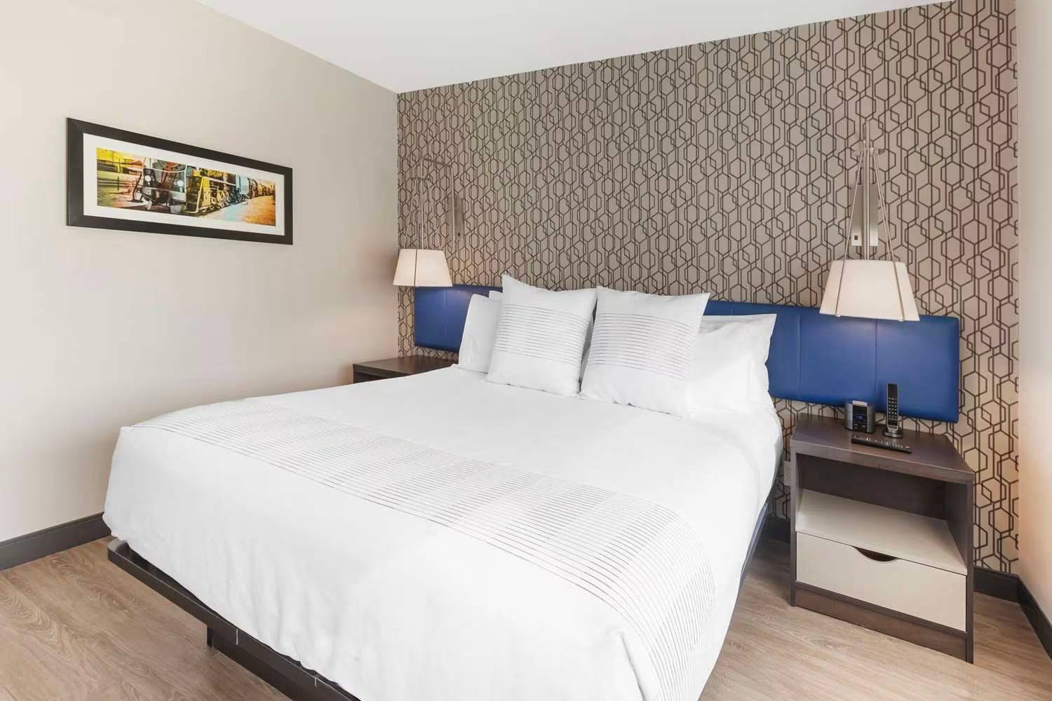 GLō Best Western Mississauga Corporate Centre