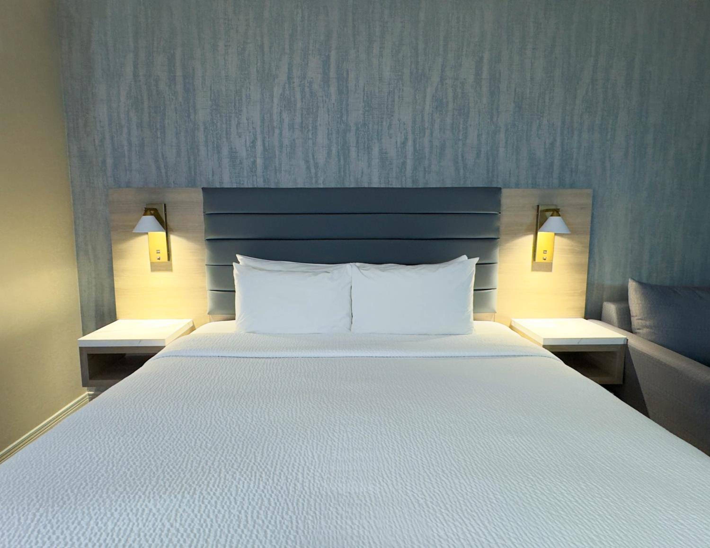 Radisson Hotel Montreal Airport