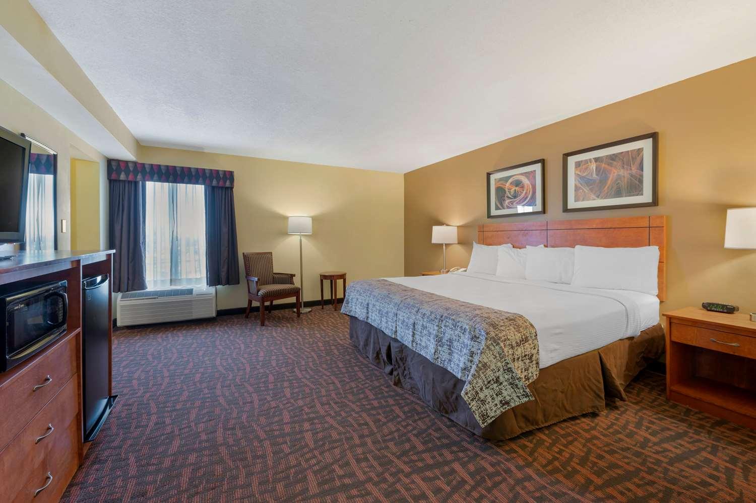 Best Western Louisville East Inn & Suites